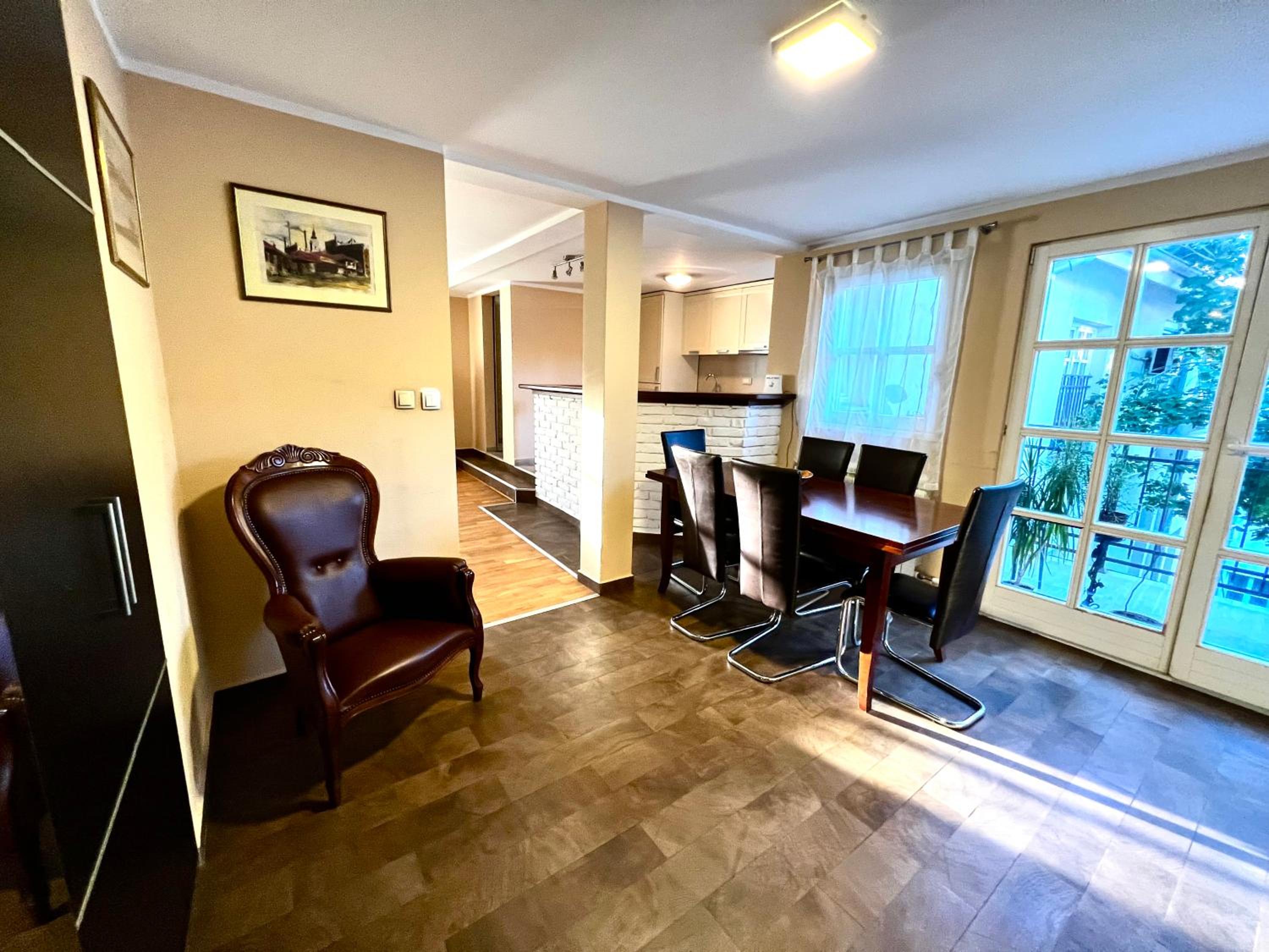Central Park Residence
