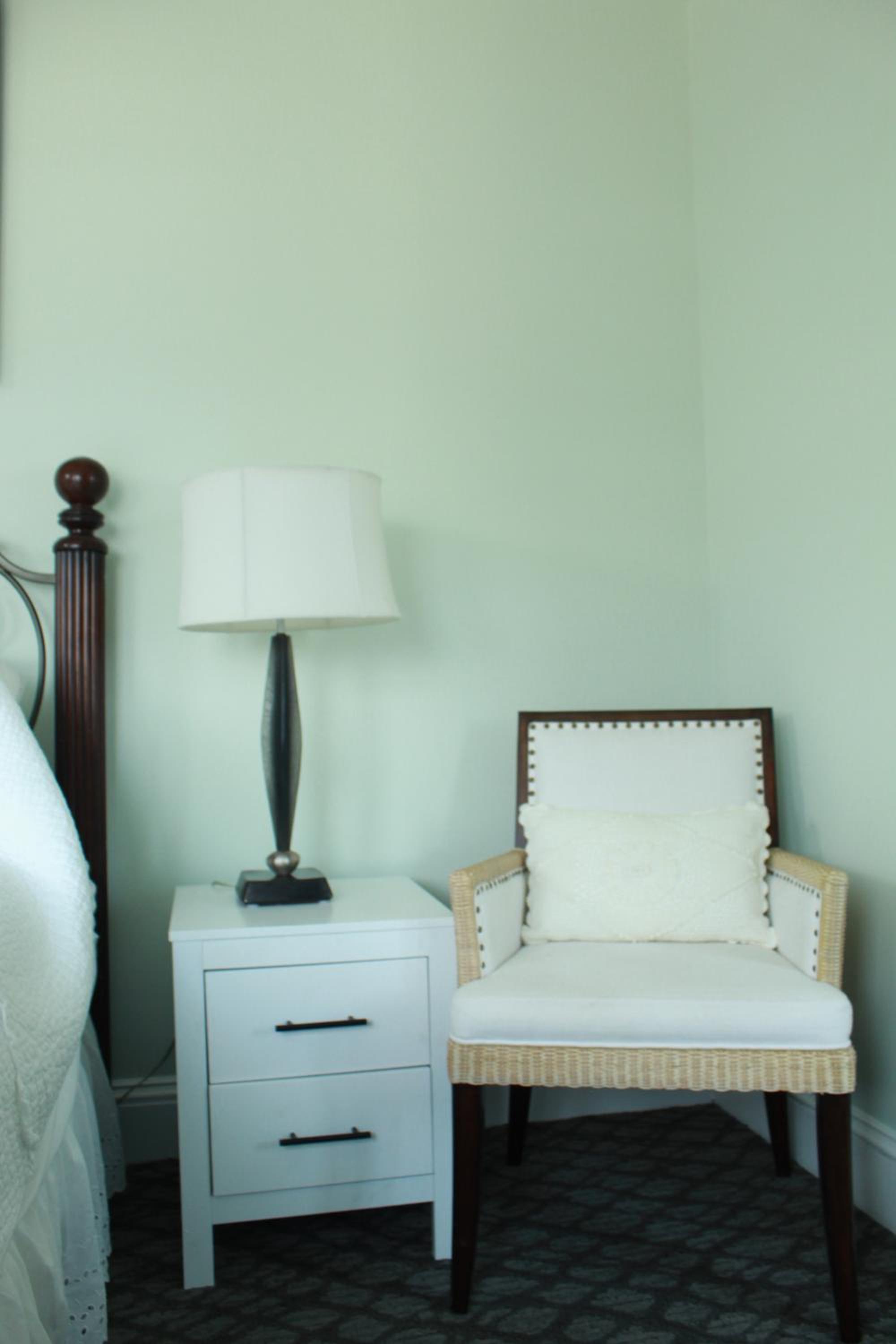 By The Sea Guests Bed & Breakfast and Suites
