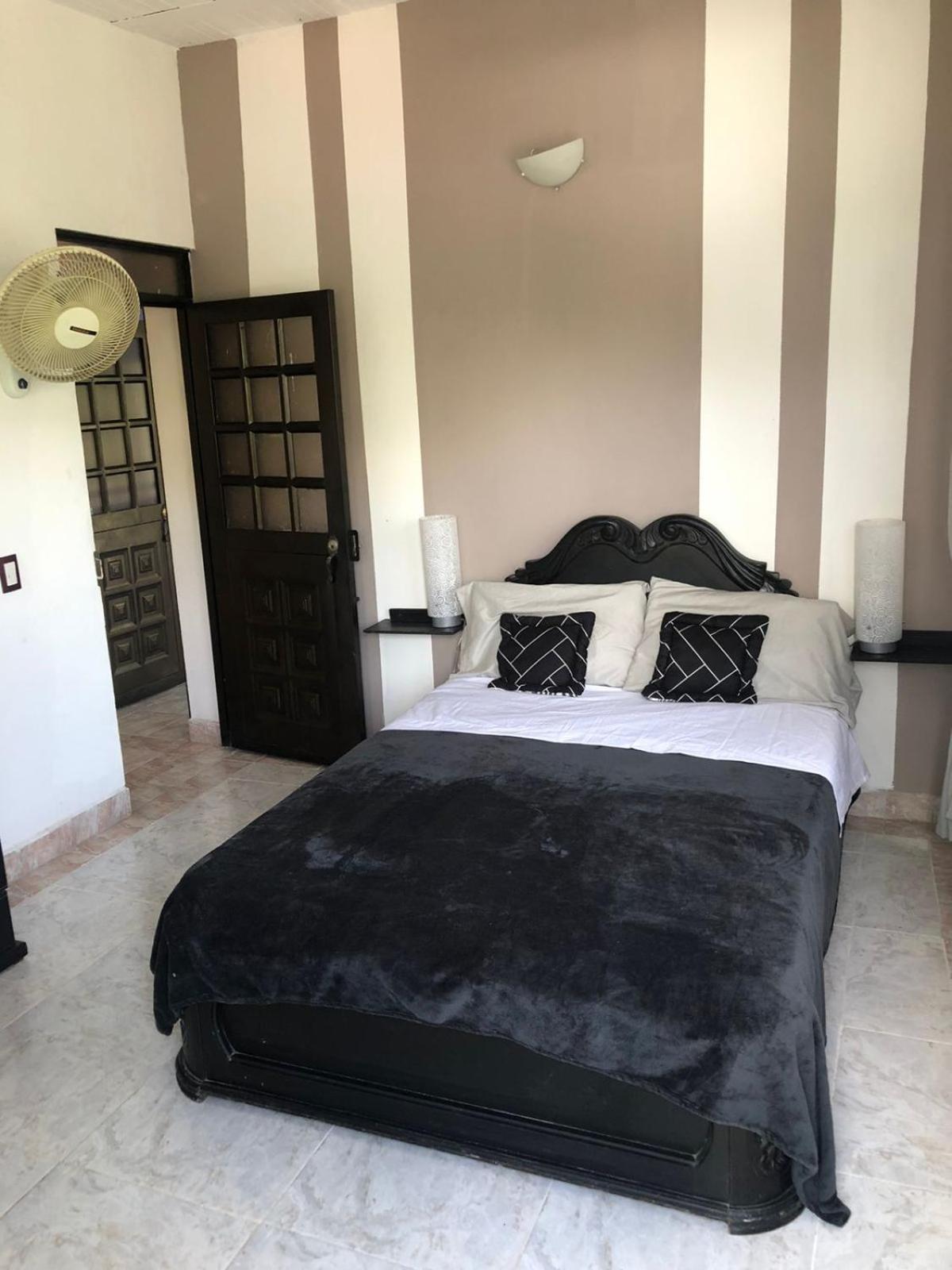 Villa Rubens, Casa familiar con piscina privada