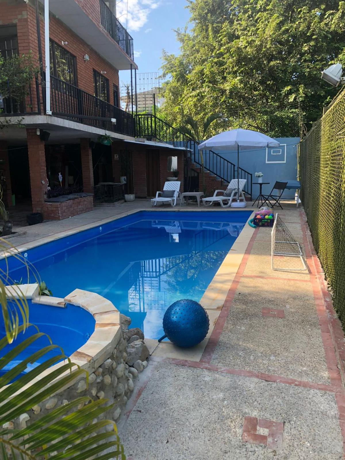 Villa Rubens, Casa familiar con piscina privada