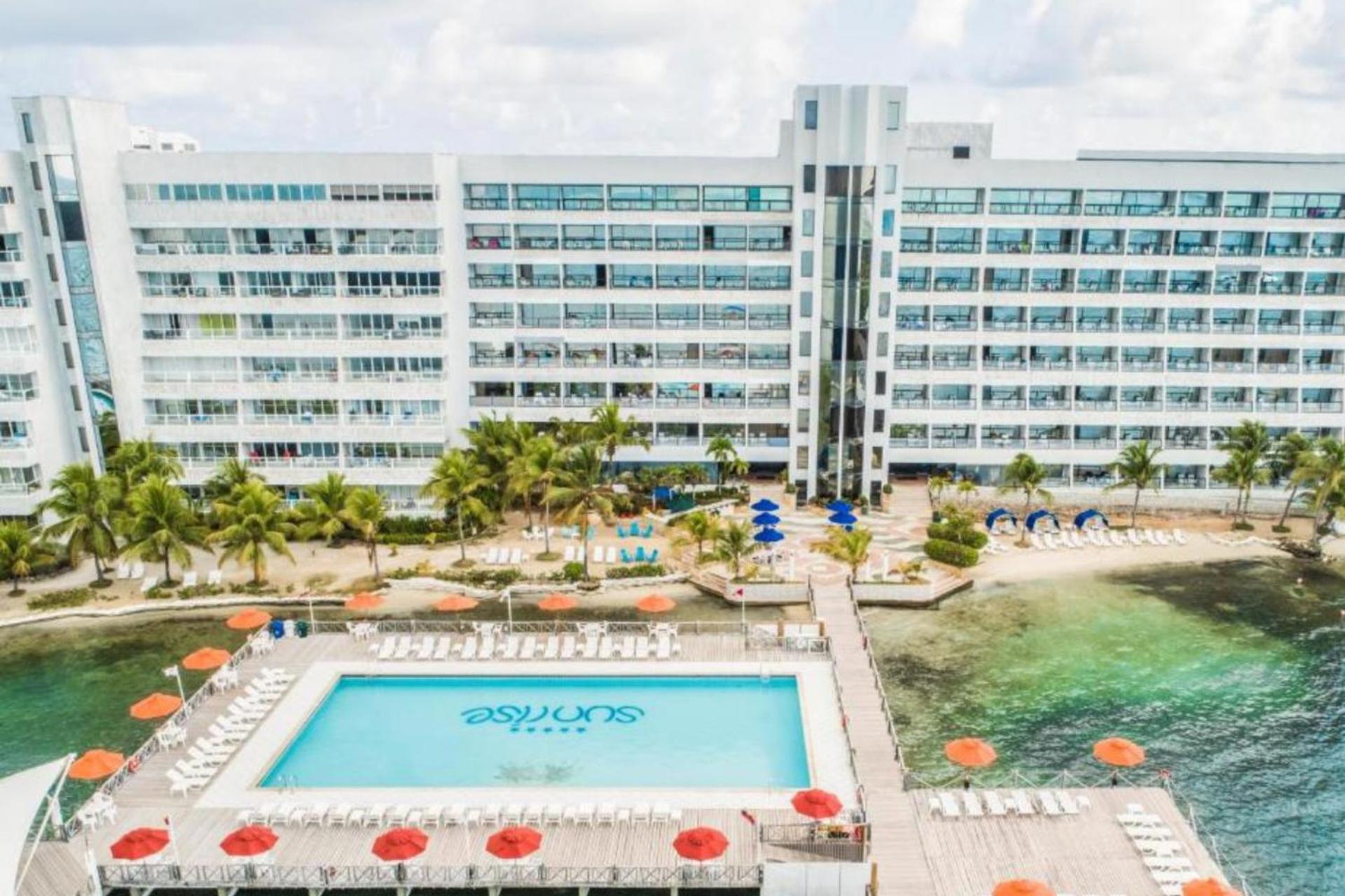 Apartamento Vacacional con Vista al Mar en Torres del Sun Rise San Andres