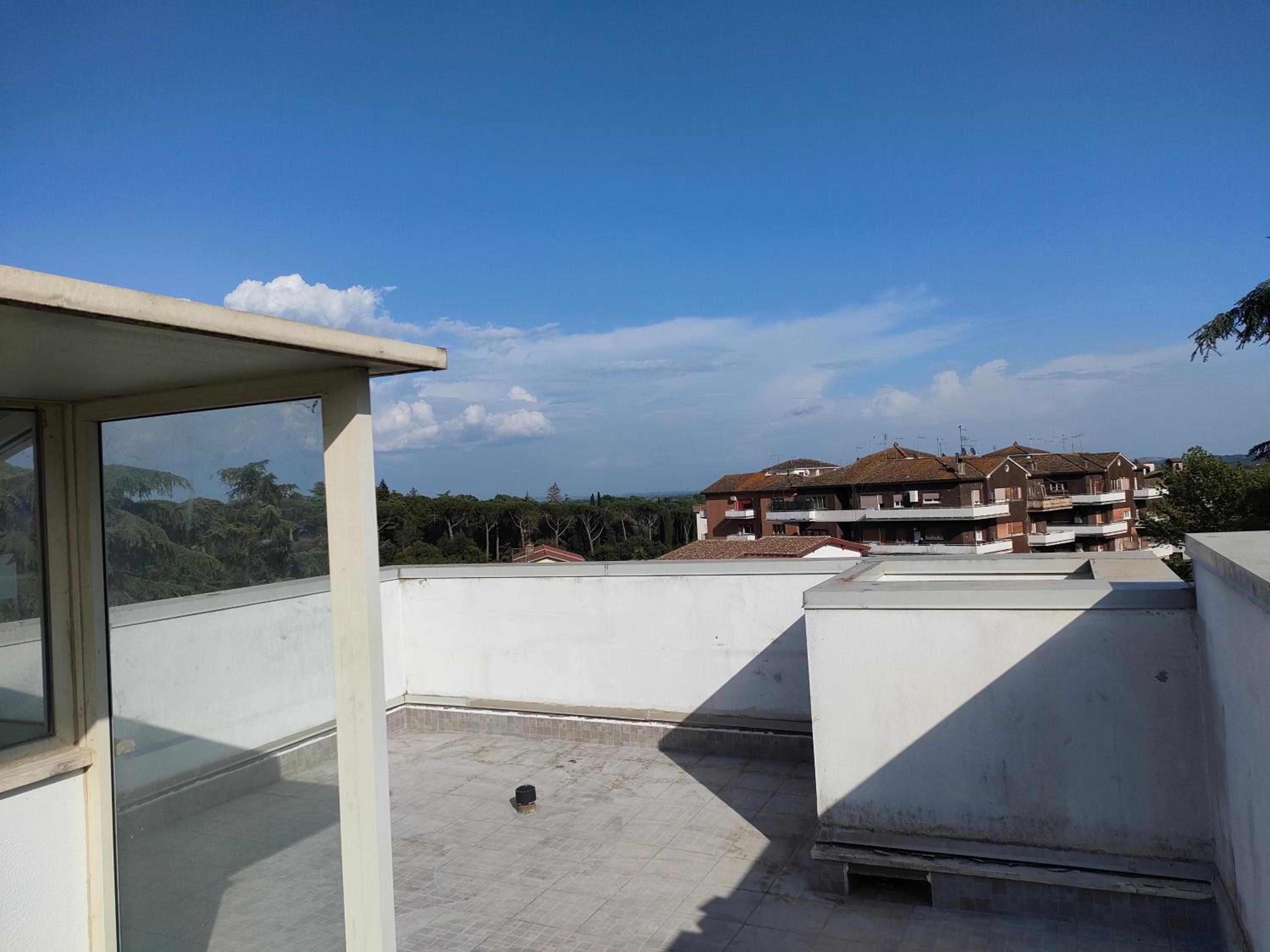 Francigena Sutri Apartment con posto auto riservato e coperto view 4