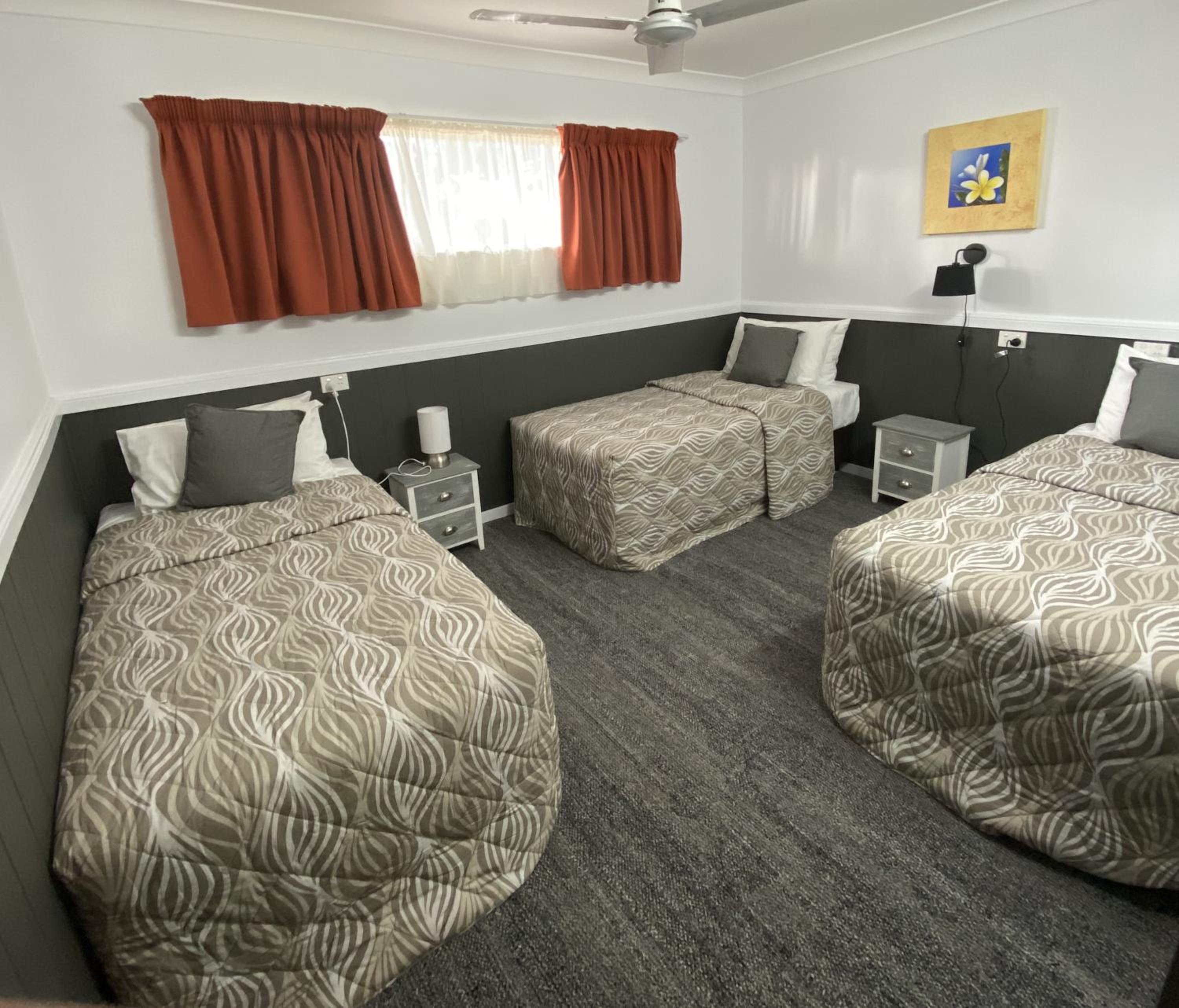 Centrepoint Midcity Motor Inn