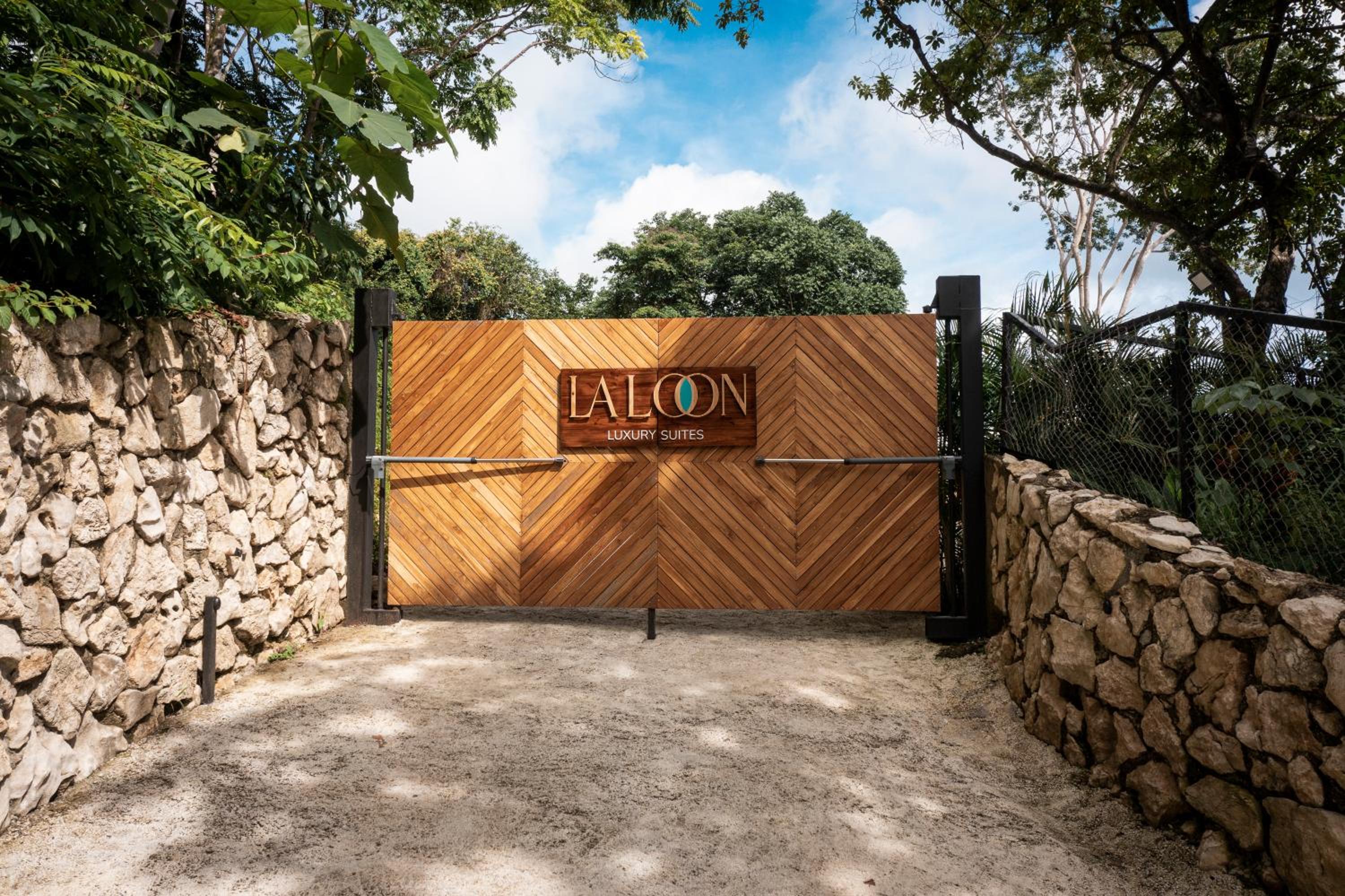 Hotel LALOON Luxury Suites - Adults Only - Image 1