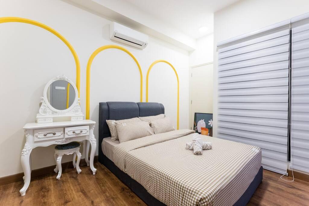 Arte Mont Kiara Duplex 4 pax Jacuzzi