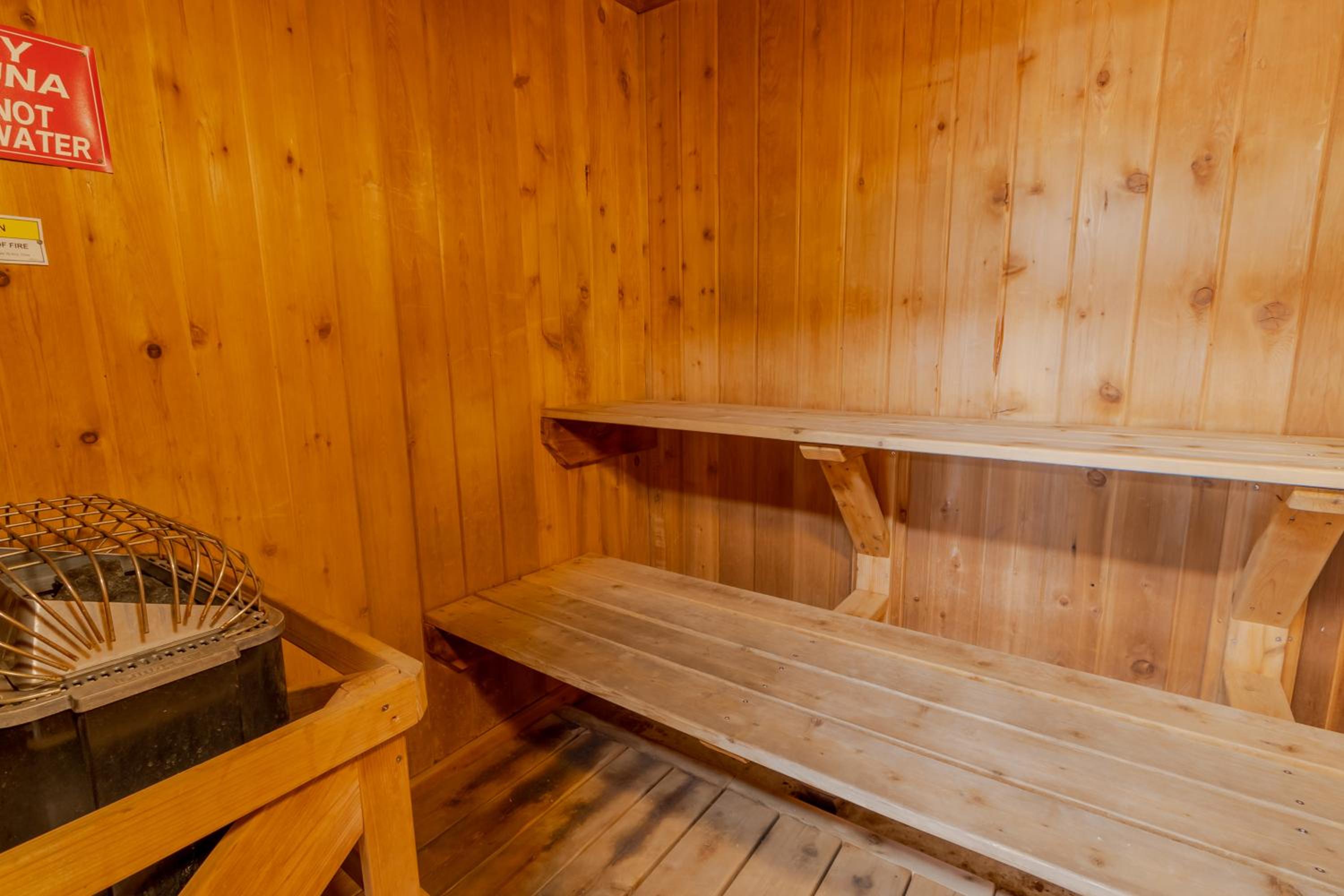 Mitchell Vacations - Thunderbird Lodge - Property Image 7