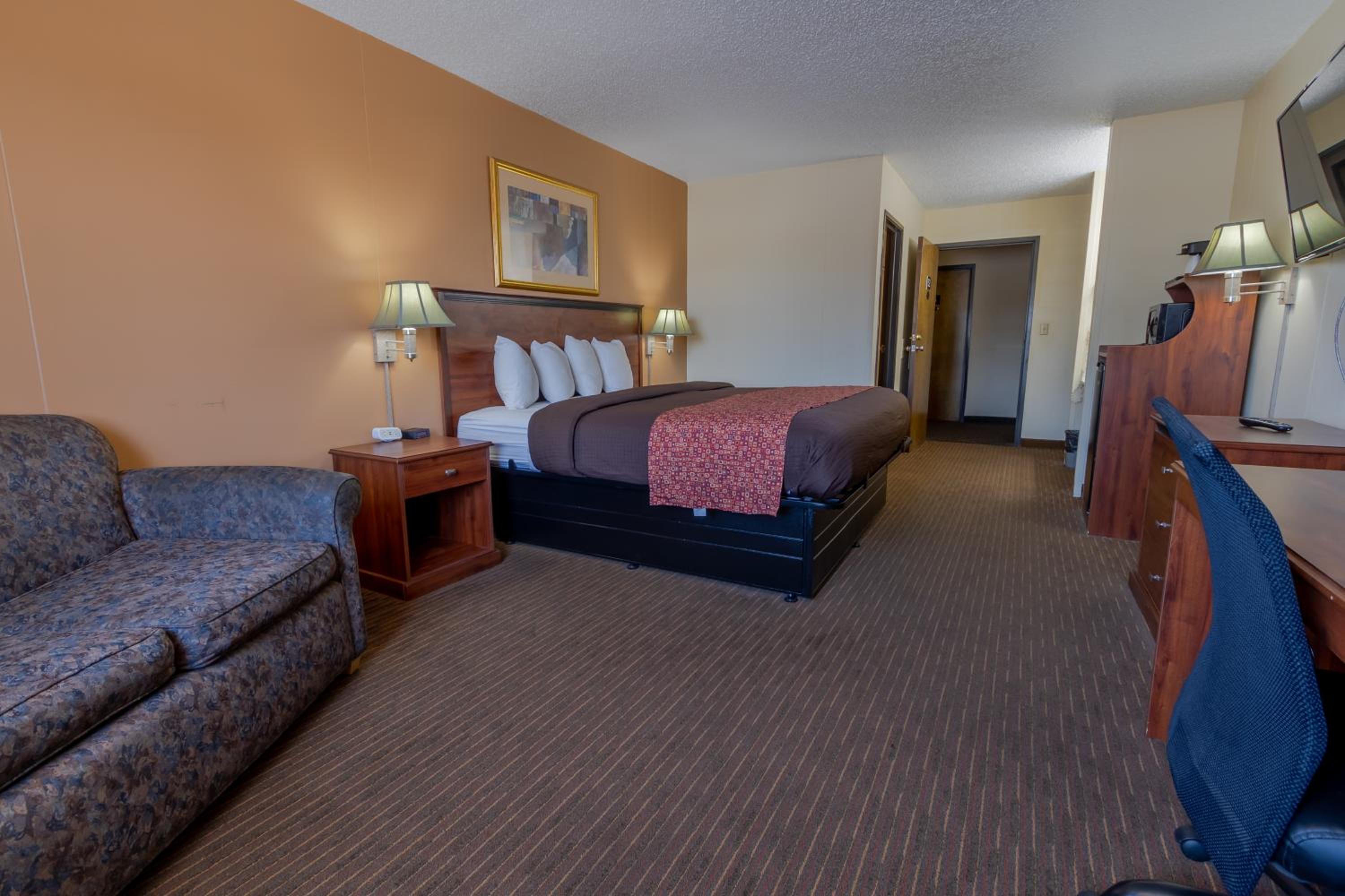 Thunderbird Lodge