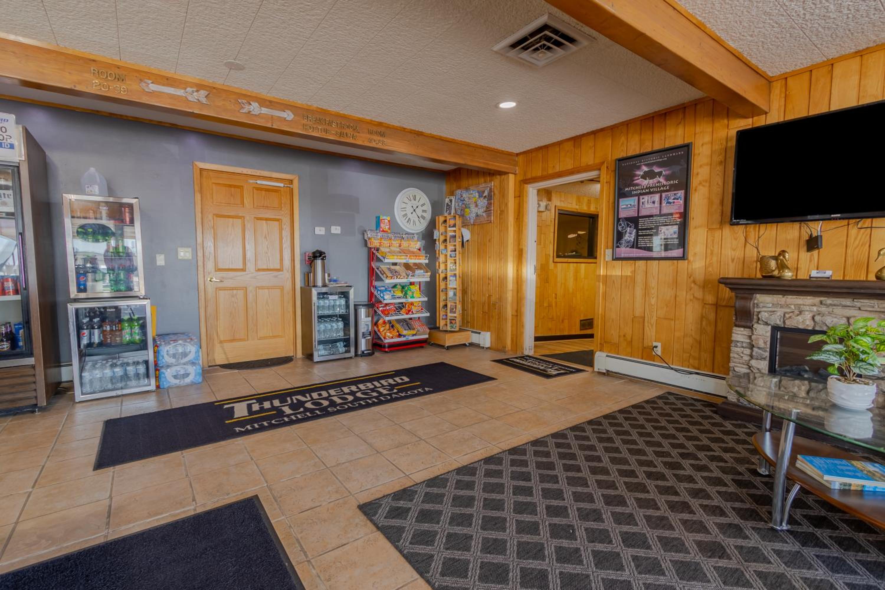 Thunderbird Lodge