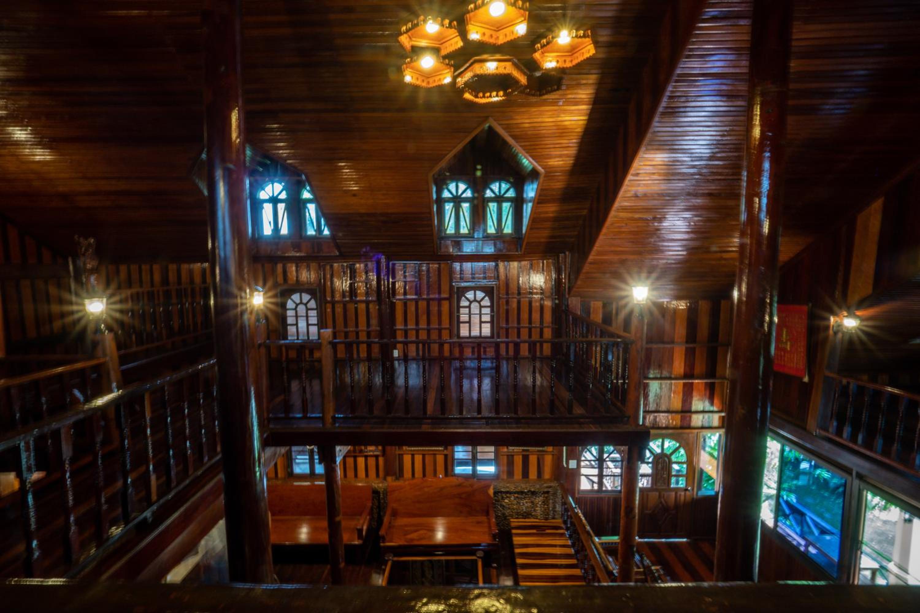 Ratmanee House
