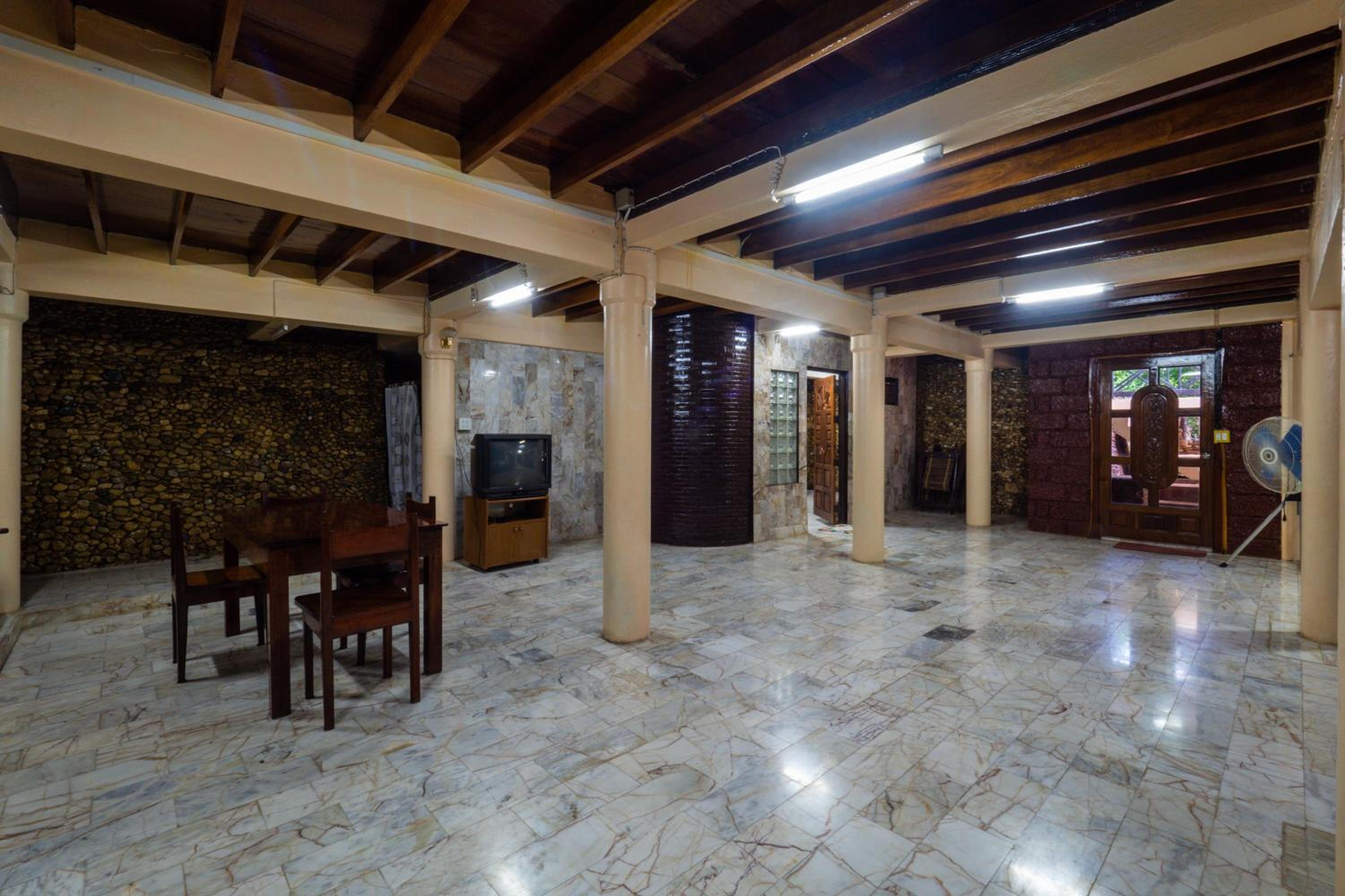 Ratmanee House