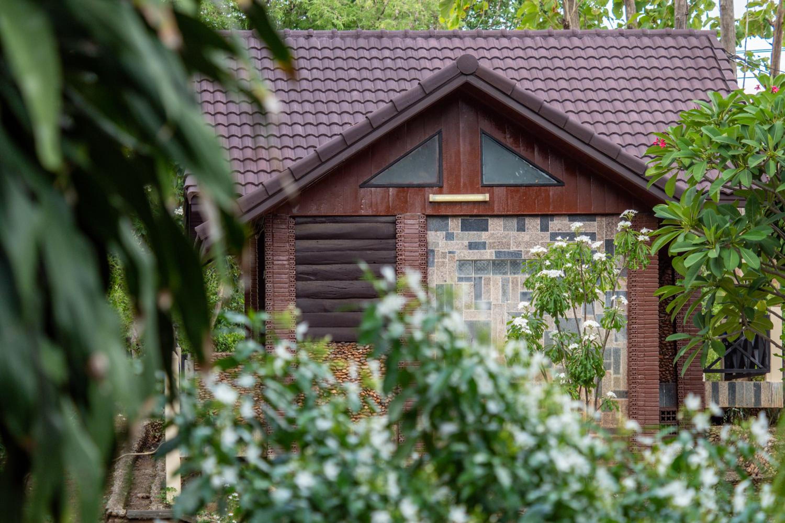 Ratmanee House