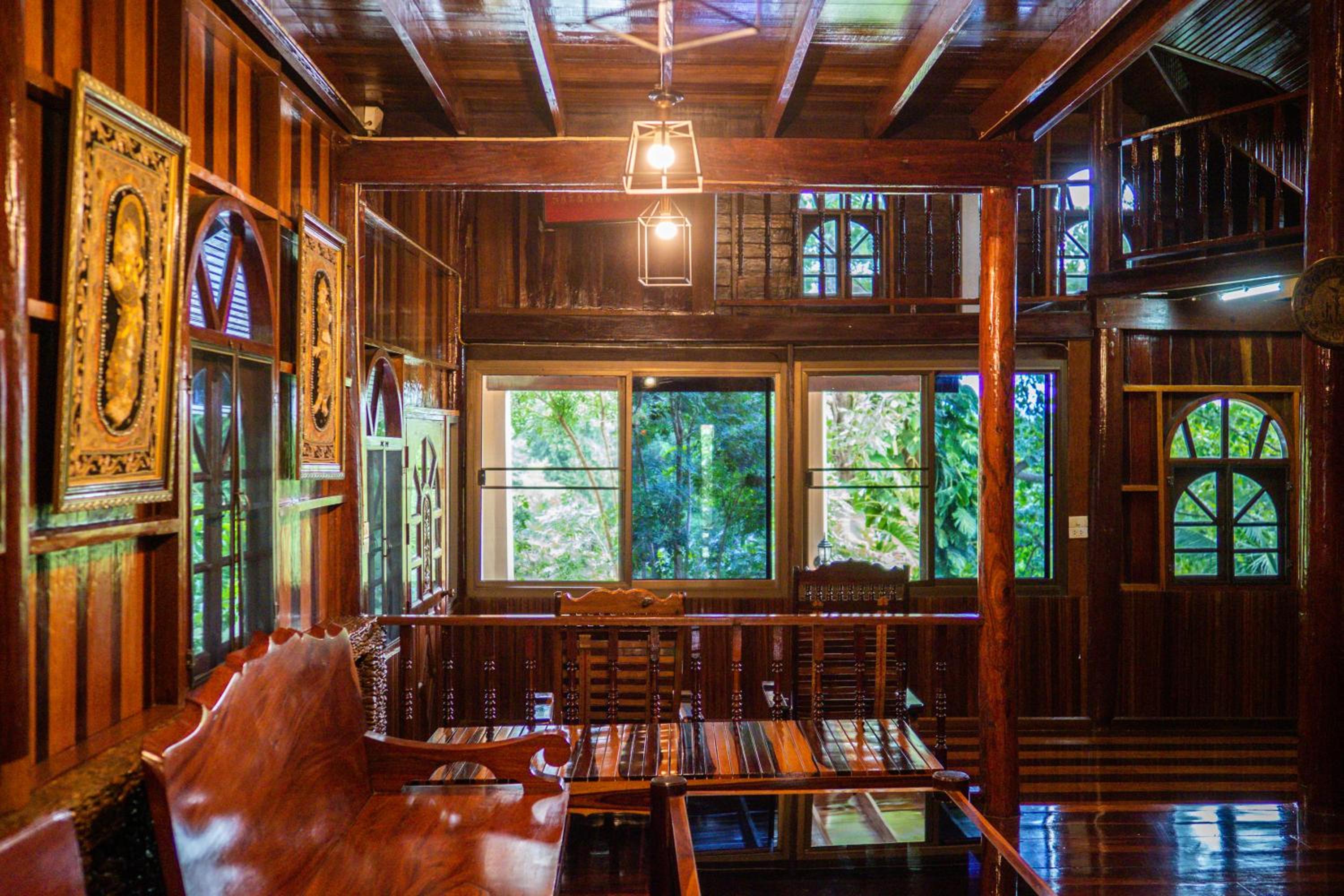 Ratmanee House