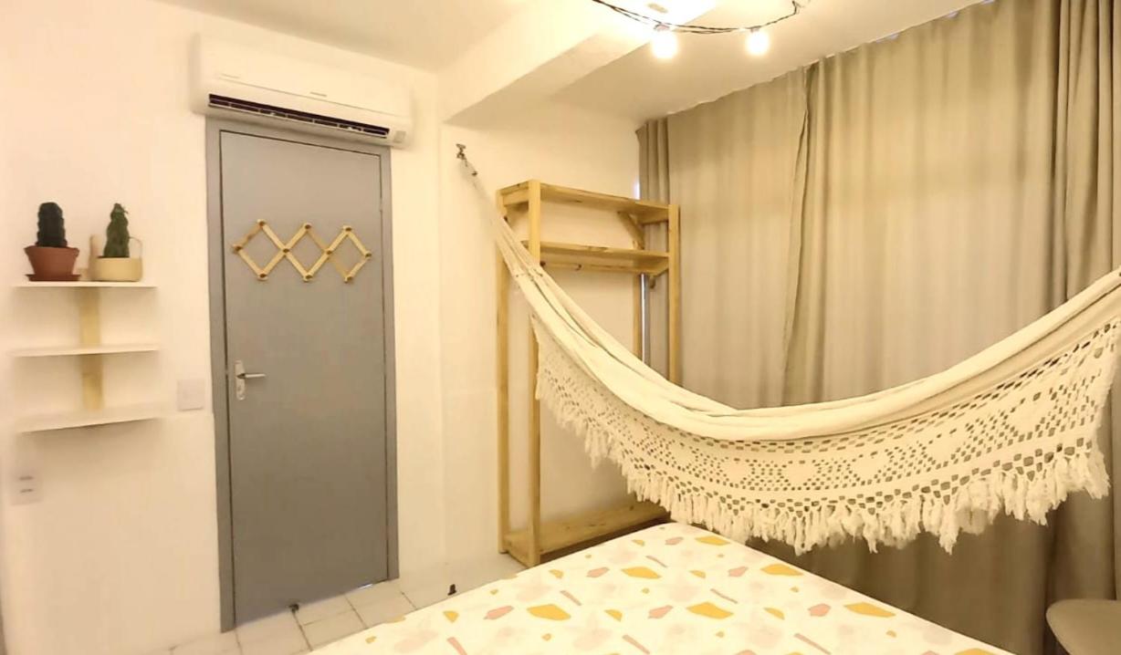 ap2601 A poucos passos da Praia apto 2 dorm piscina ac Wifi