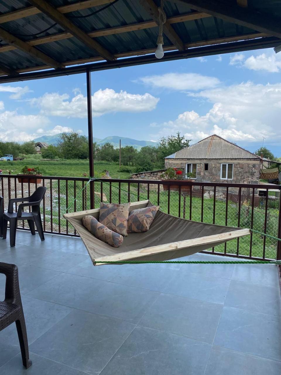 Green Agarak Guest House near Dendropark, Stepanavan
