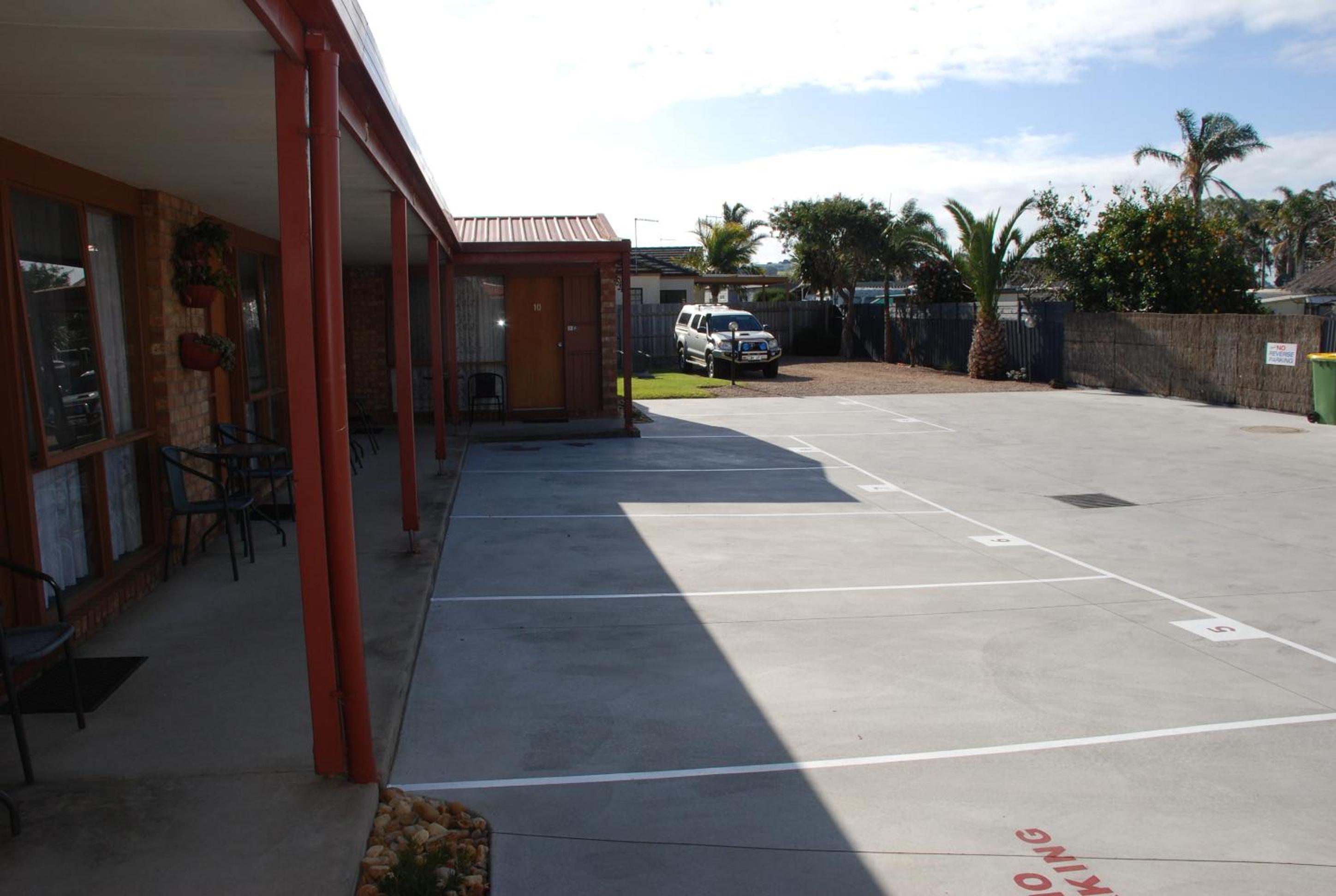Cunningham Shore Motel