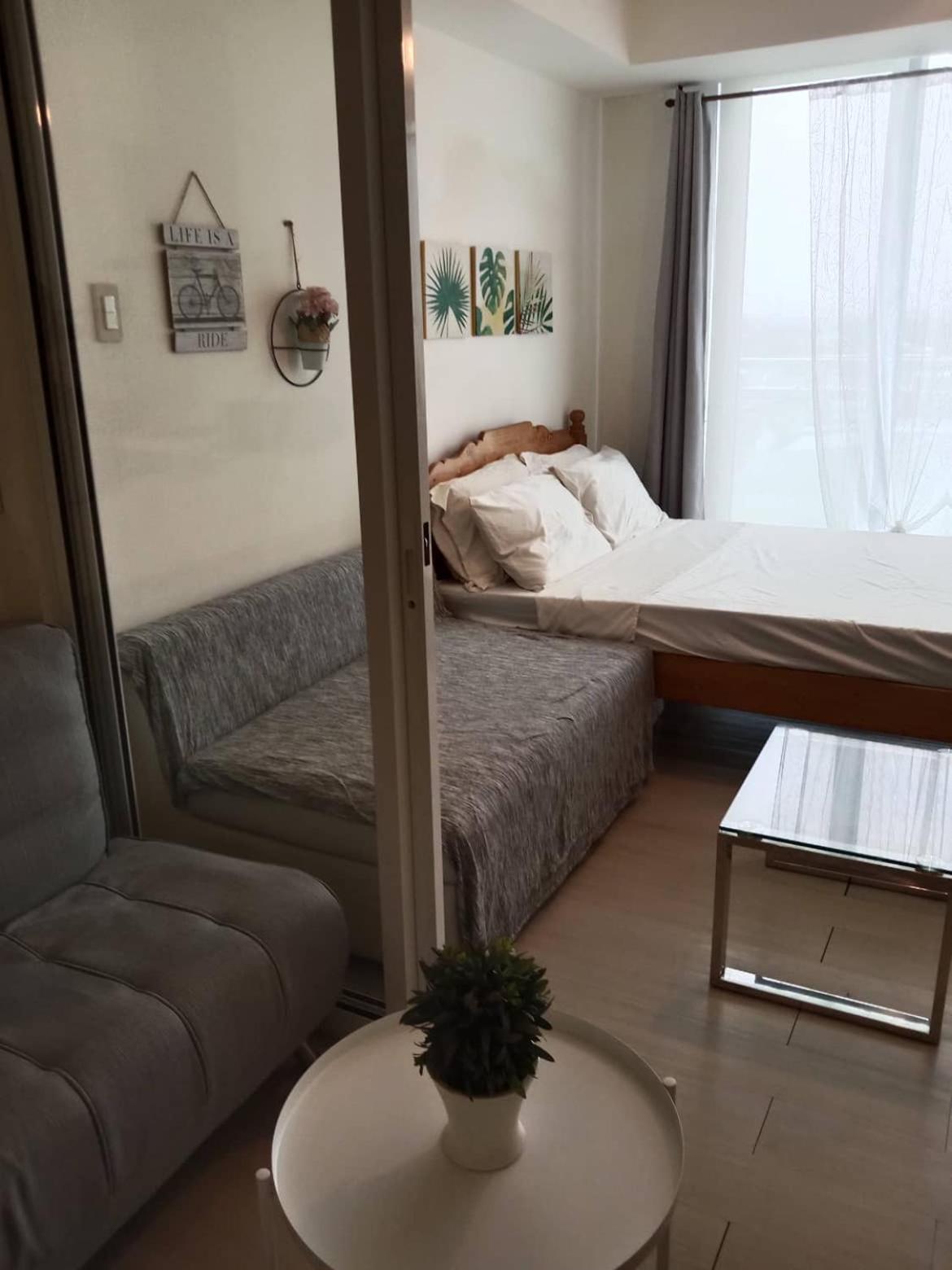 Azure Residences by Van Florendo