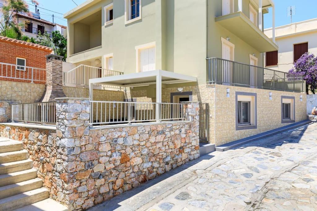 Nevila House view 3
