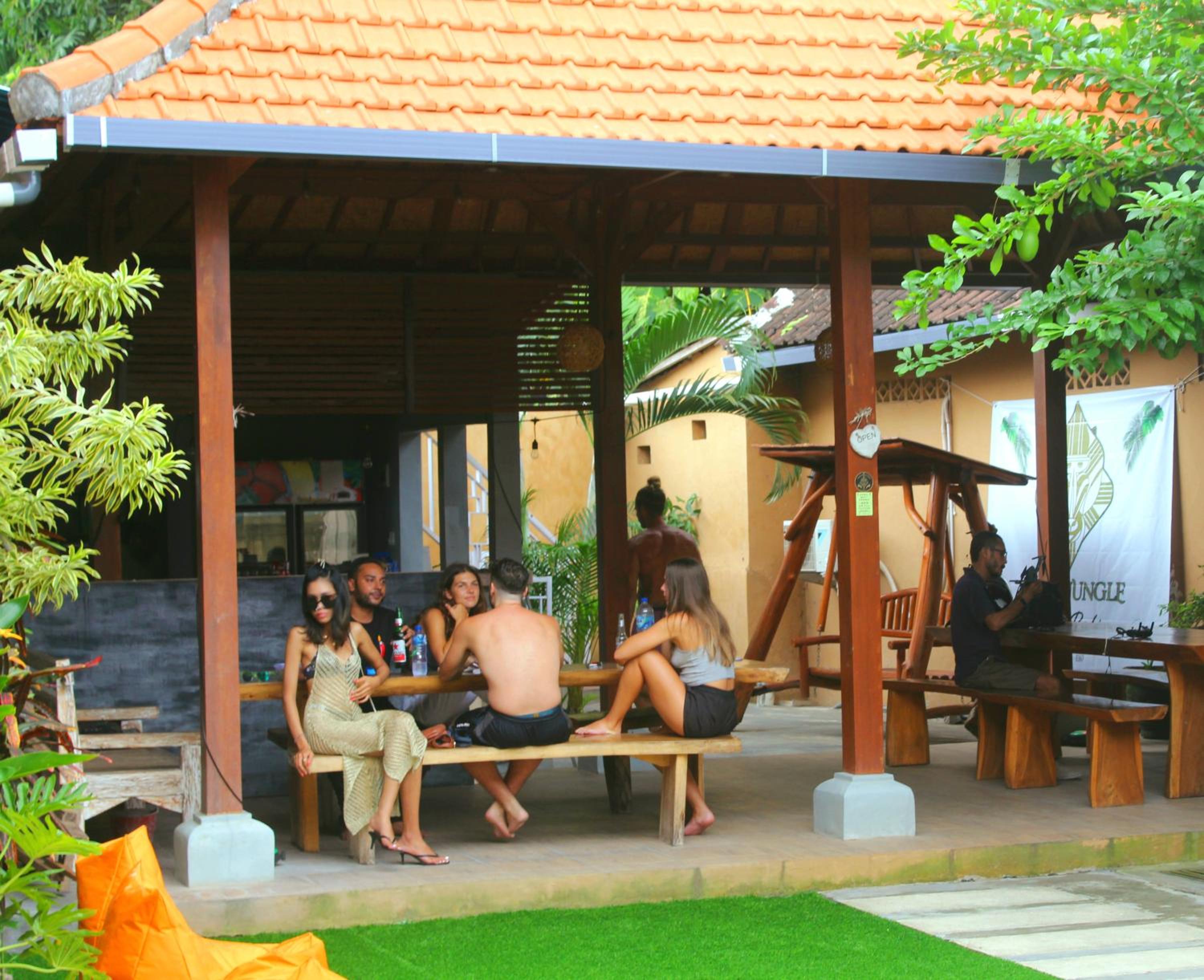lounge