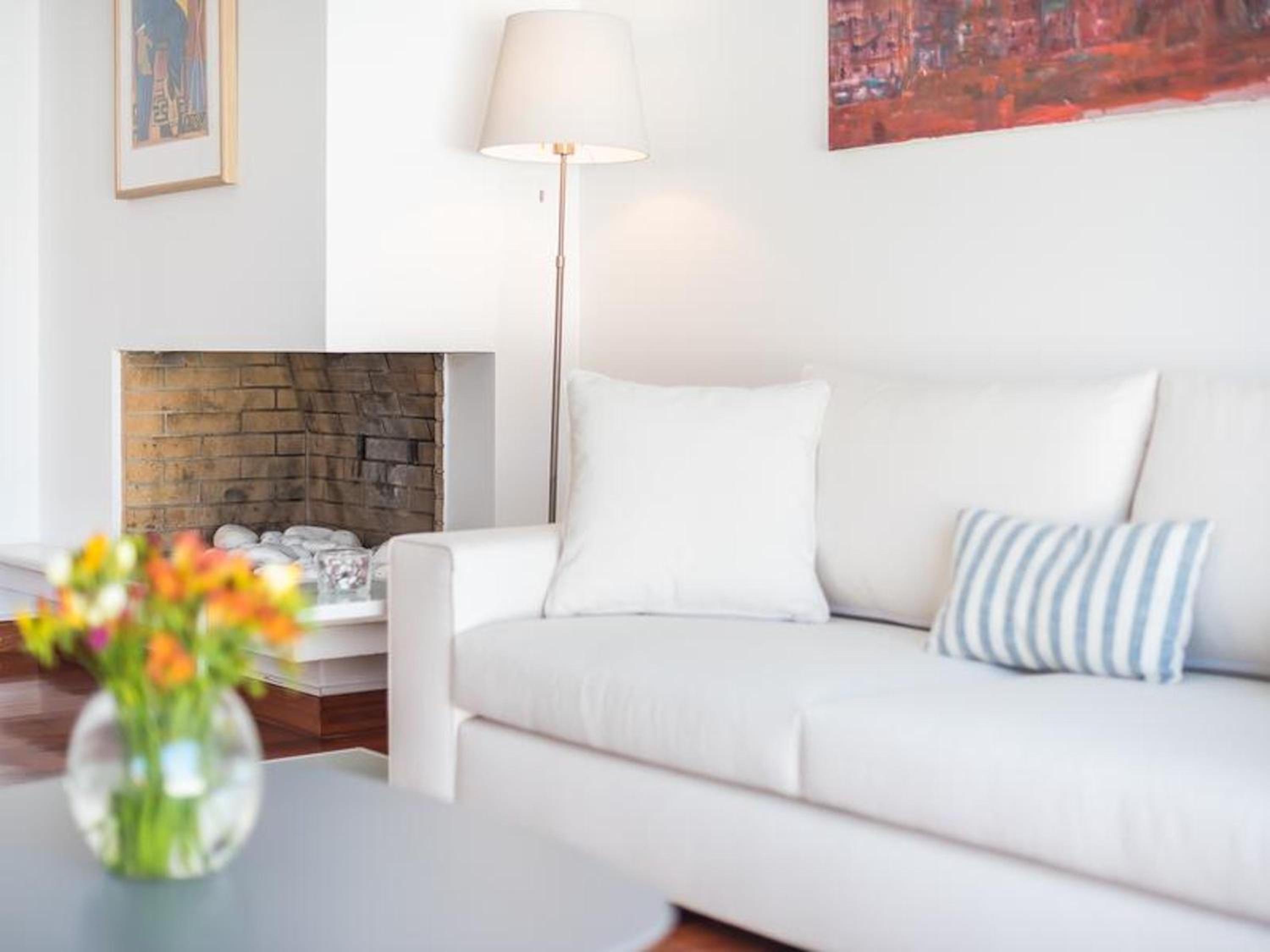 Welcome to Lumen Villa the first of the Adelos Trilogy