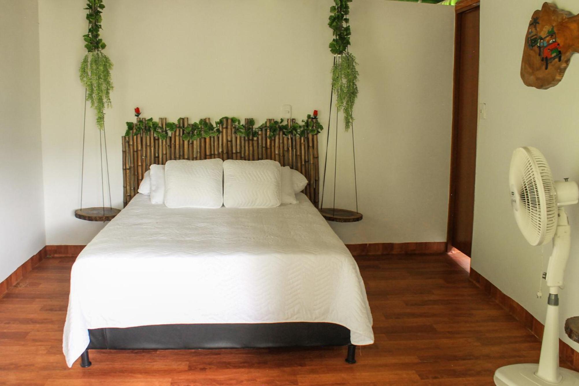 Cabaa Type Glamping - with swimming pool