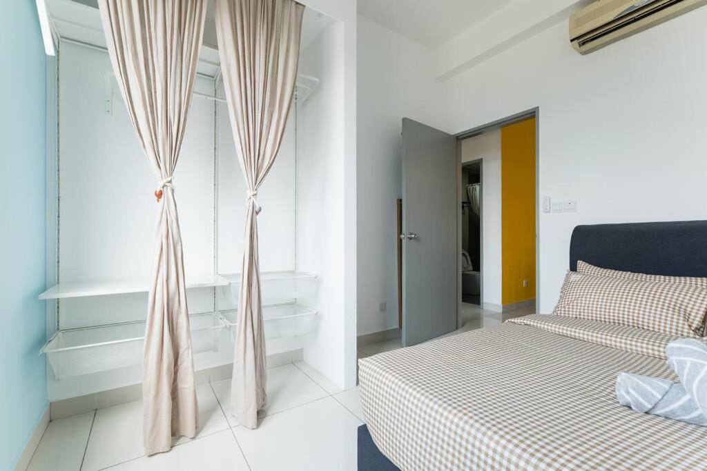 TR Residence Lovely 3 BR unit 6pax next to Titiwangsa LRT