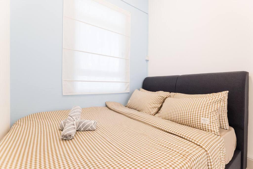 TR Residence Lovely 3 BR unit 6pax next to Titiwangsa LRT