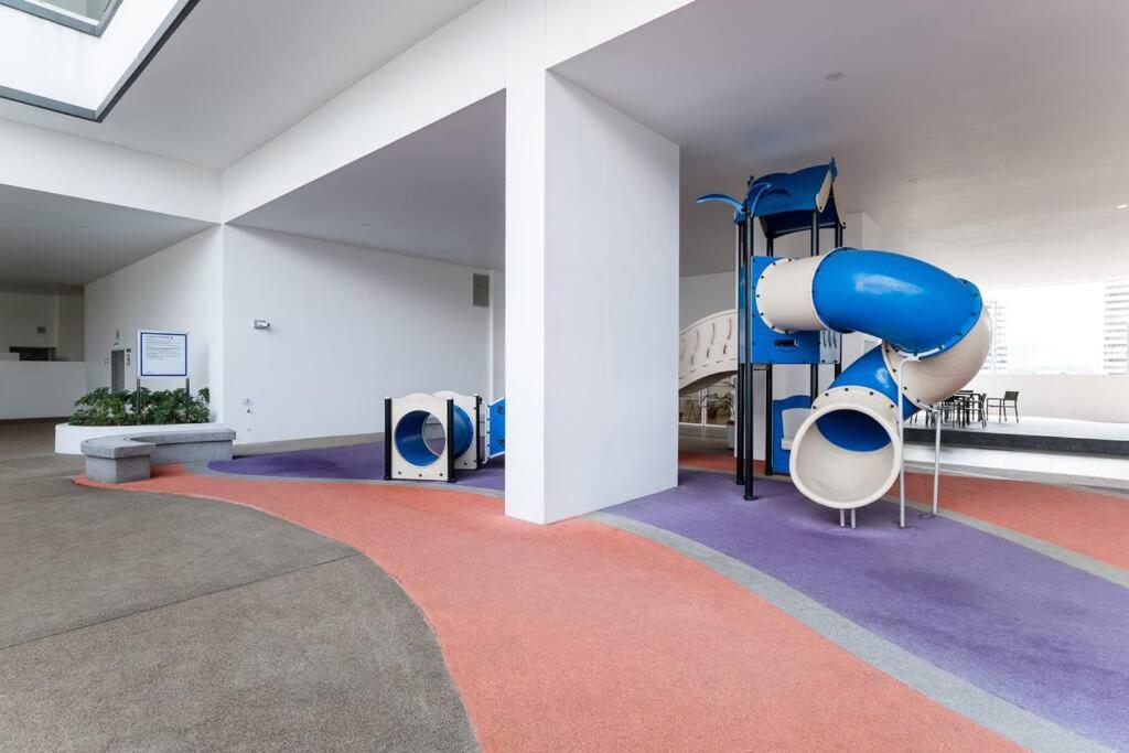 TR Residence Lovely 3 BR unit 6pax next to Titiwangsa LRT