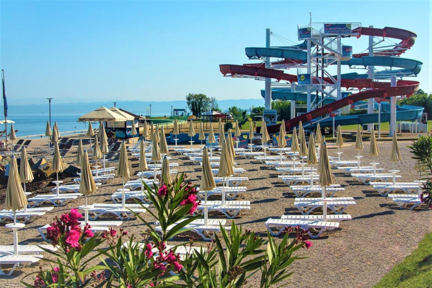 Apartma Poseidon view 4