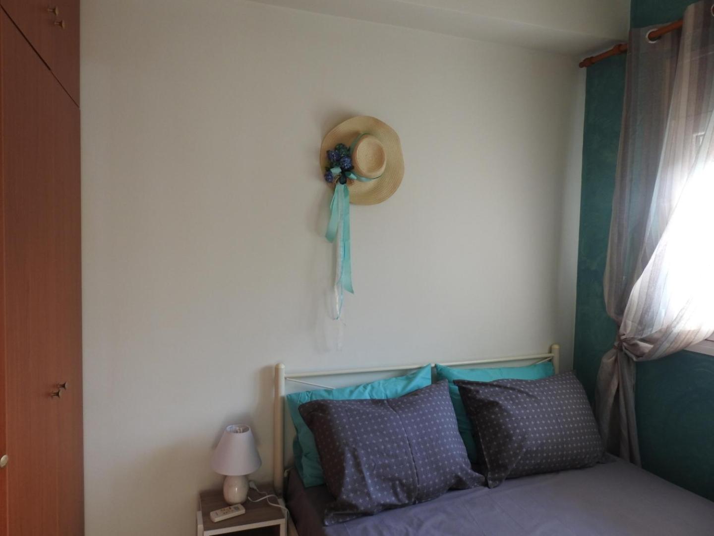 F.K Room 2 photo 2