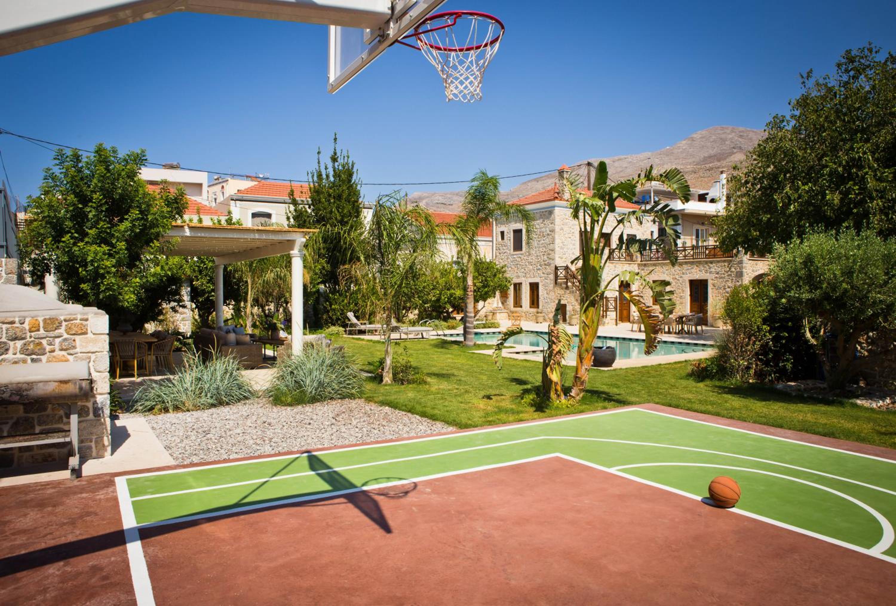 activities & amenities