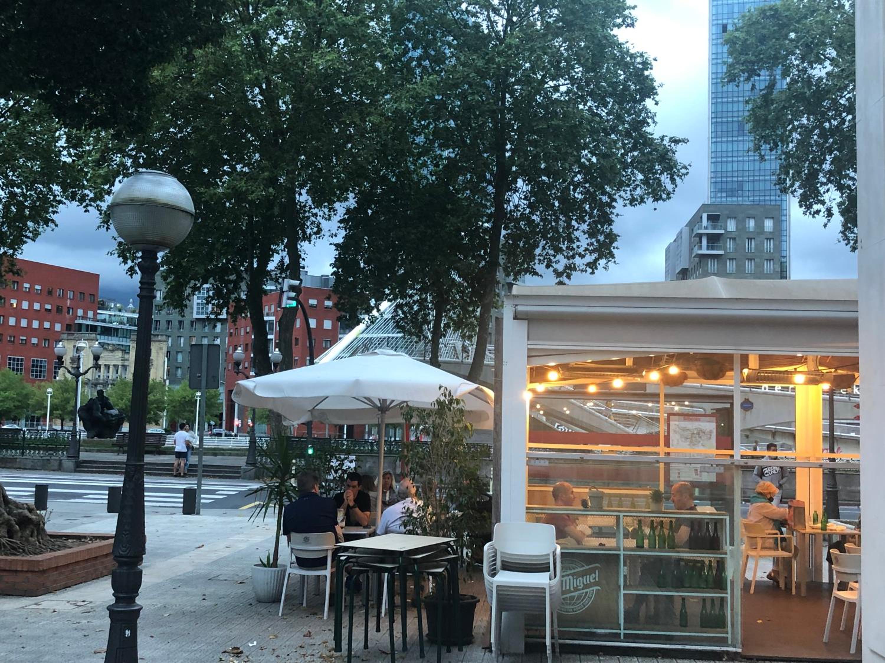 Apartamento frente al Guggenheim. Urbanizacion de lujo en el centro