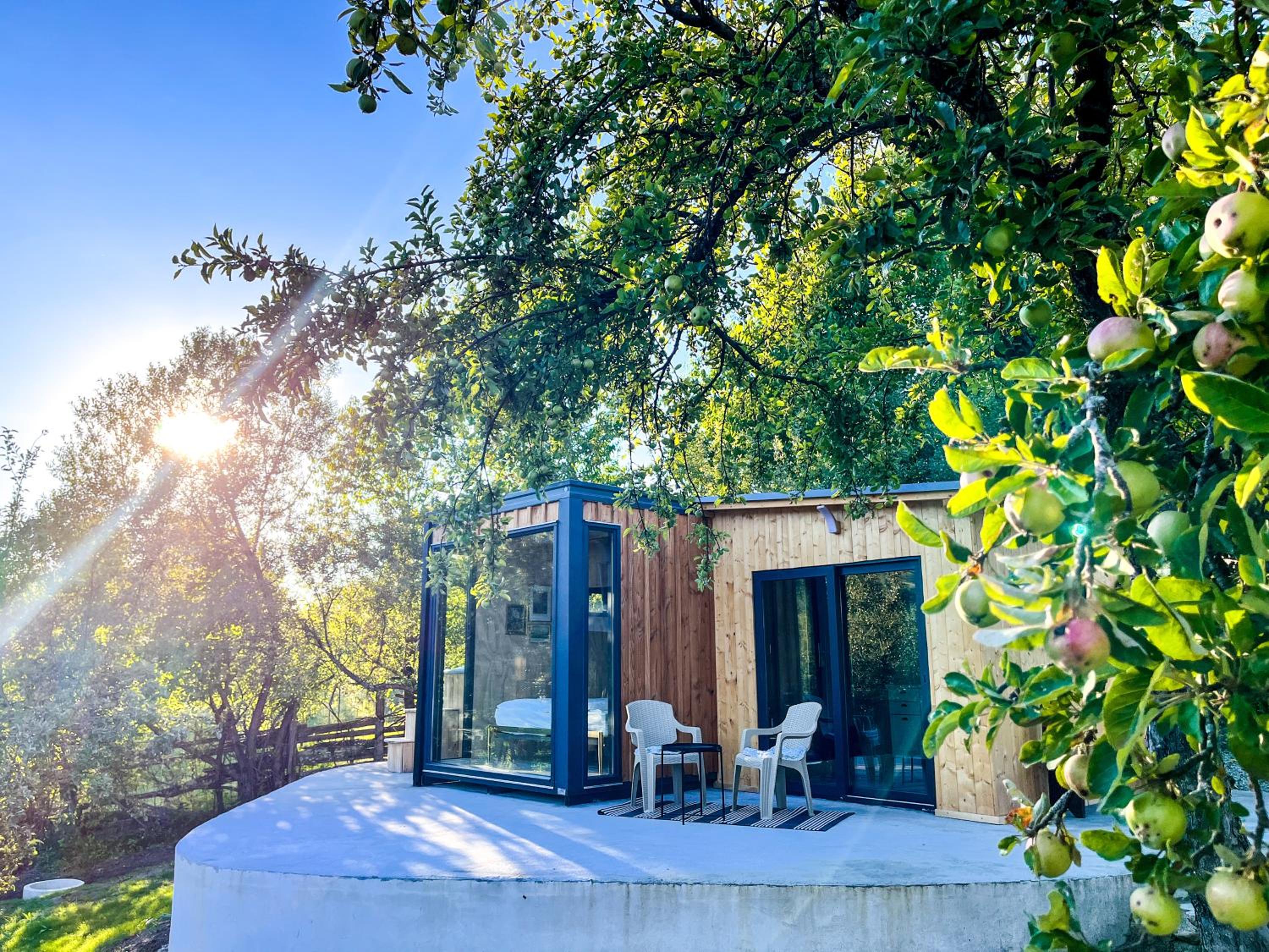 Hotel Elysian Fields - The Island Tiny House