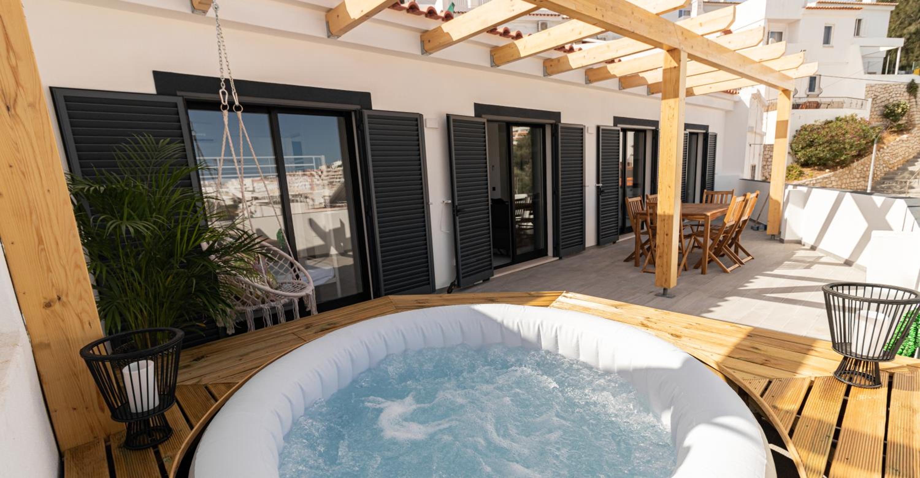 Hotel Mi casa es Su casa - Image 1