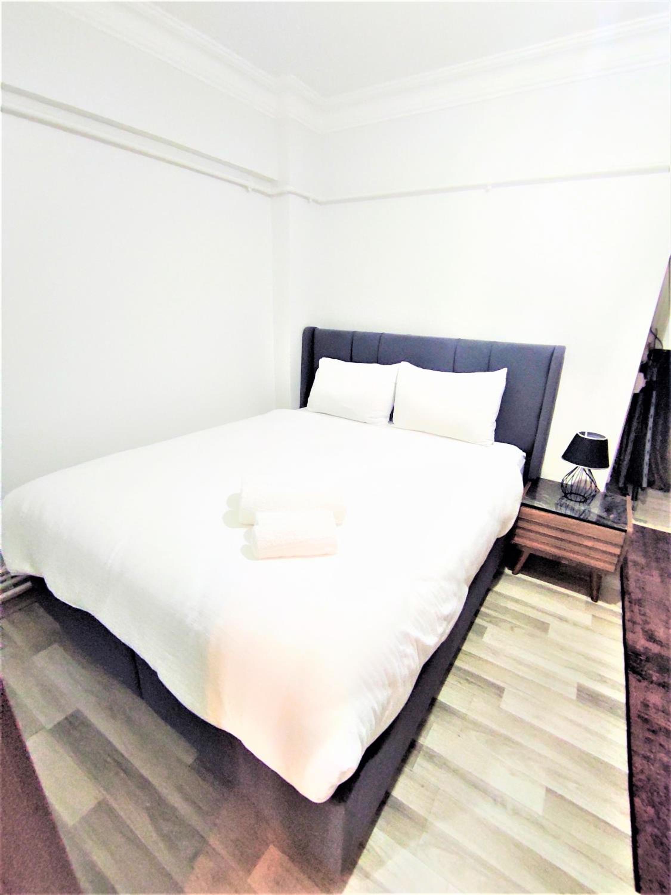 Intimate Suite Pier Side