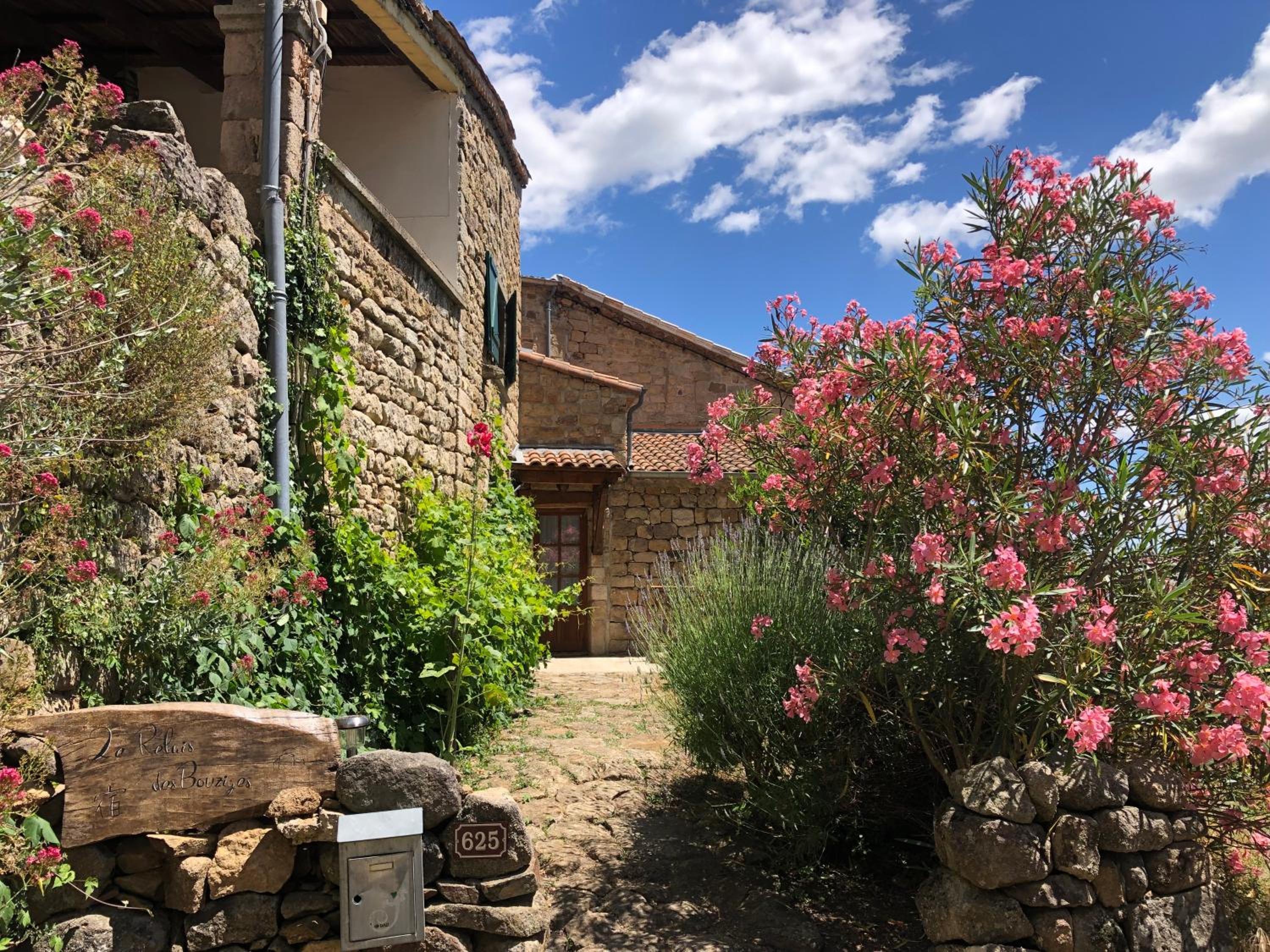 Le Relais des Bouziges view 3