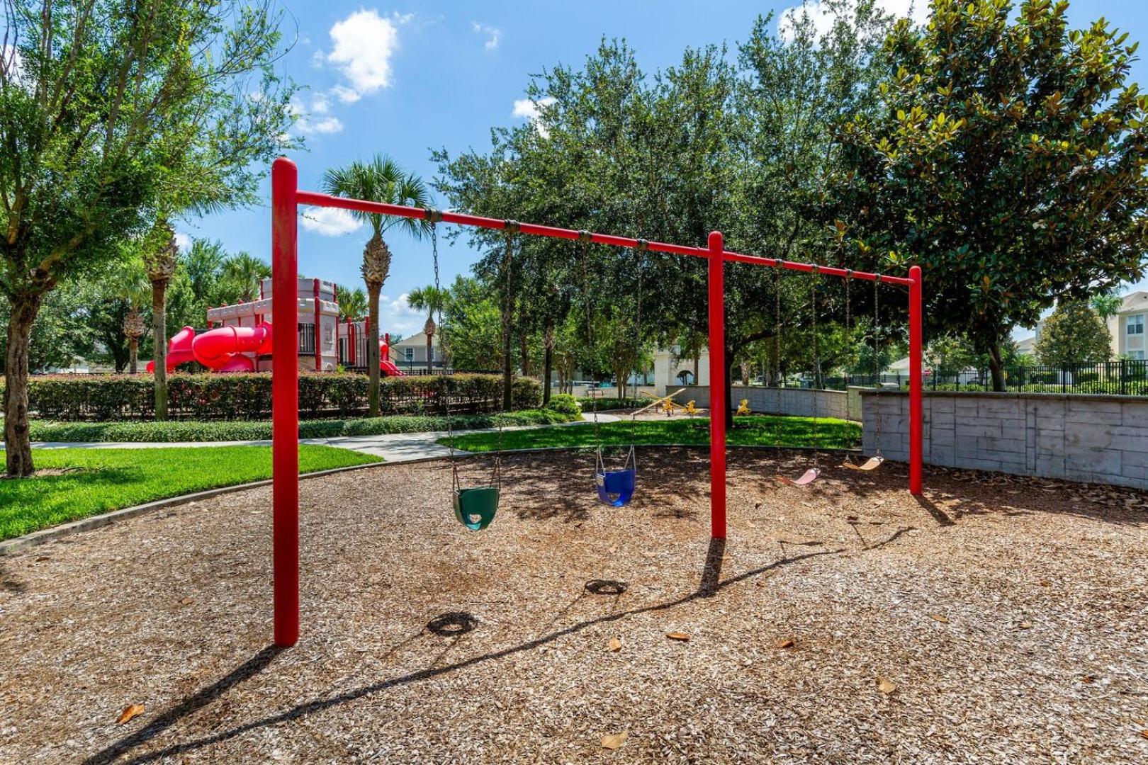 Windsor Galaxy 5 bed/5 bath pool home near Disney