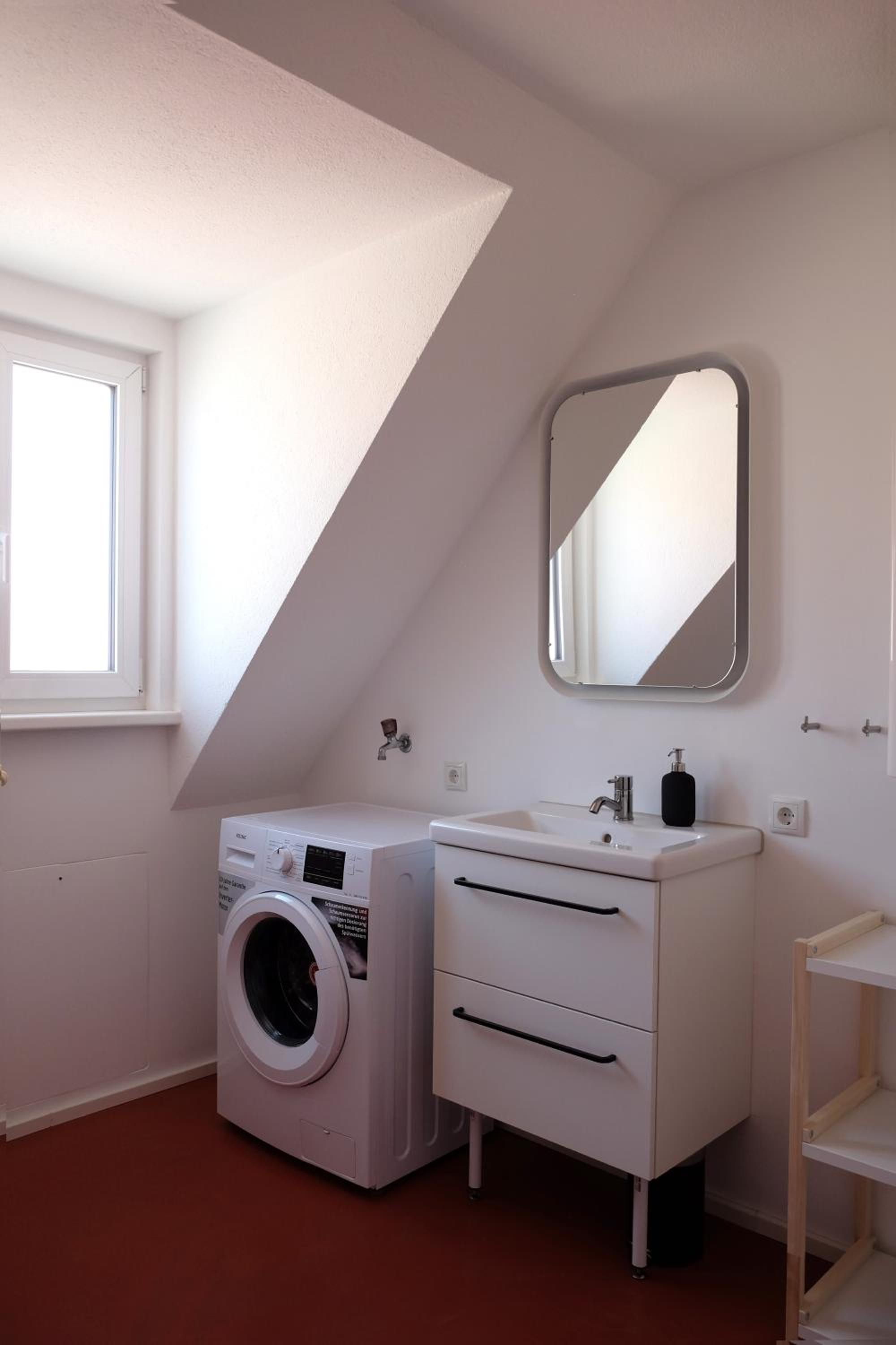 Bright + Cozy Dachgeschoß Maisonette im Zentrum