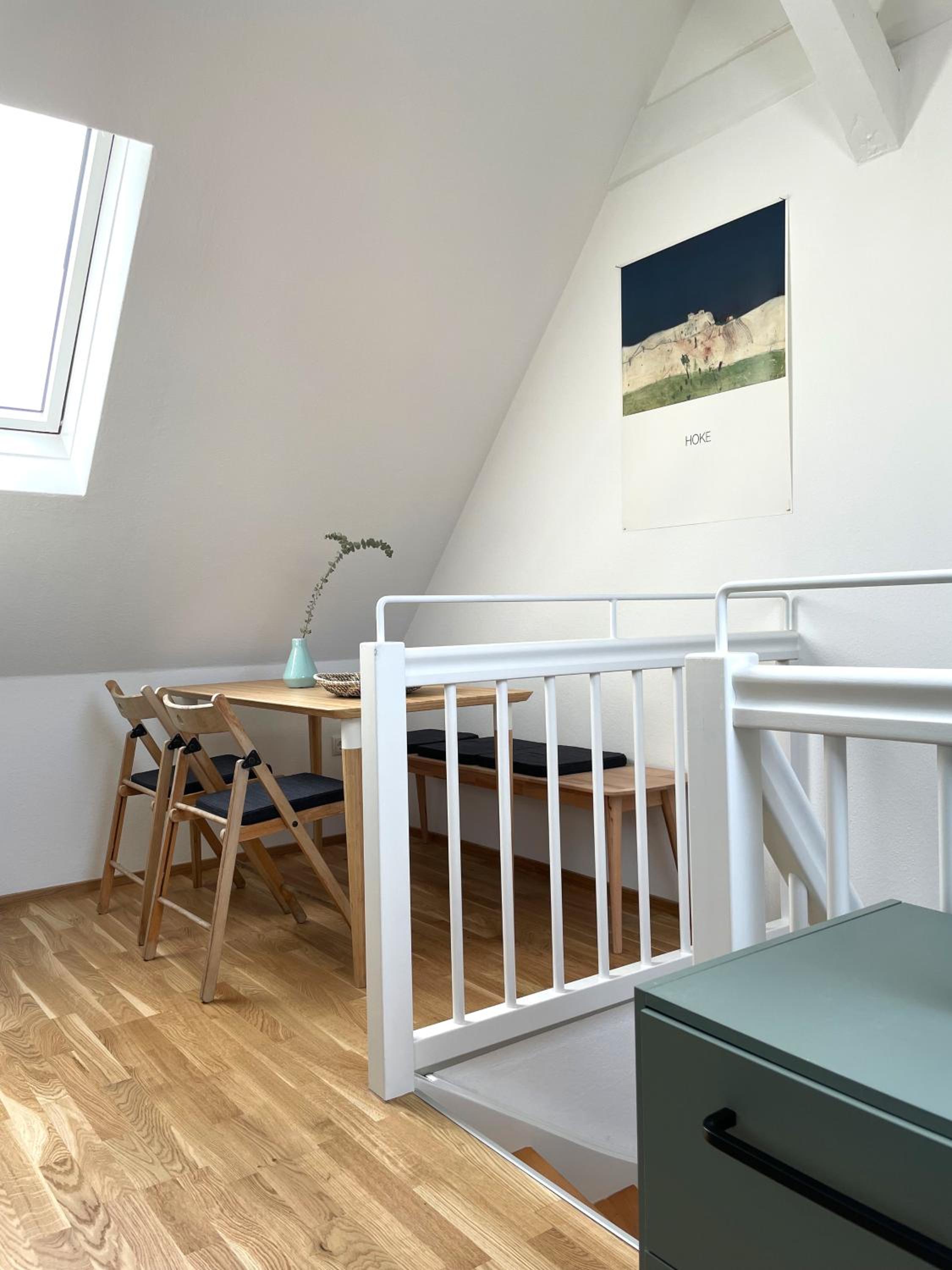 Bright + Cozy Dachgeschoß Maisonette im Zentrum