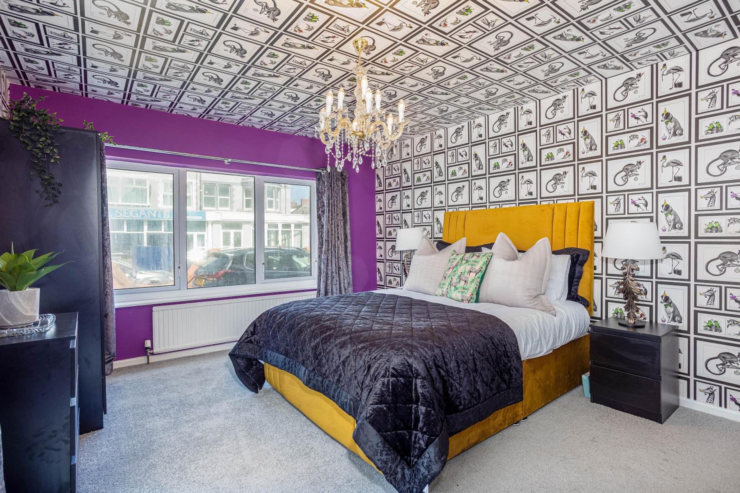 Empress Hall Blackpool by Charles Alexander Short Stay - Sleeps 20