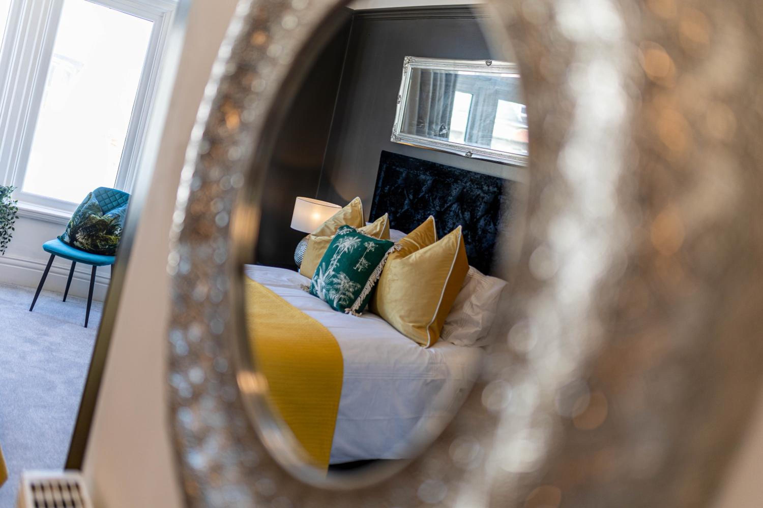 Empress Hall Blackpool by Charles Alexander Short Stay - Sleeps 20