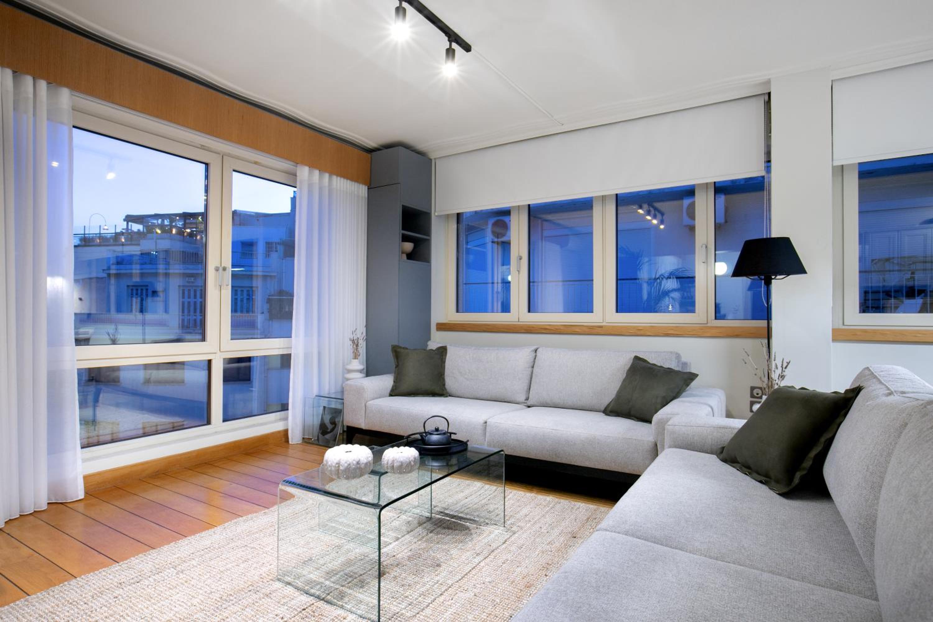 Monastiraki Stylish Loft W/ Acropolis View/Bathtub