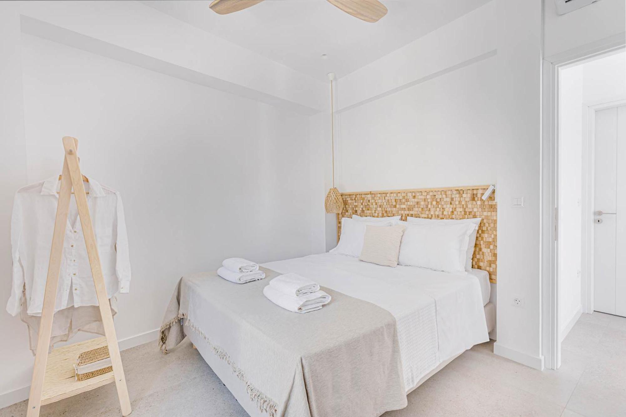 Pearl House - Luxurious new beach villa in Spetses stunning view view 4