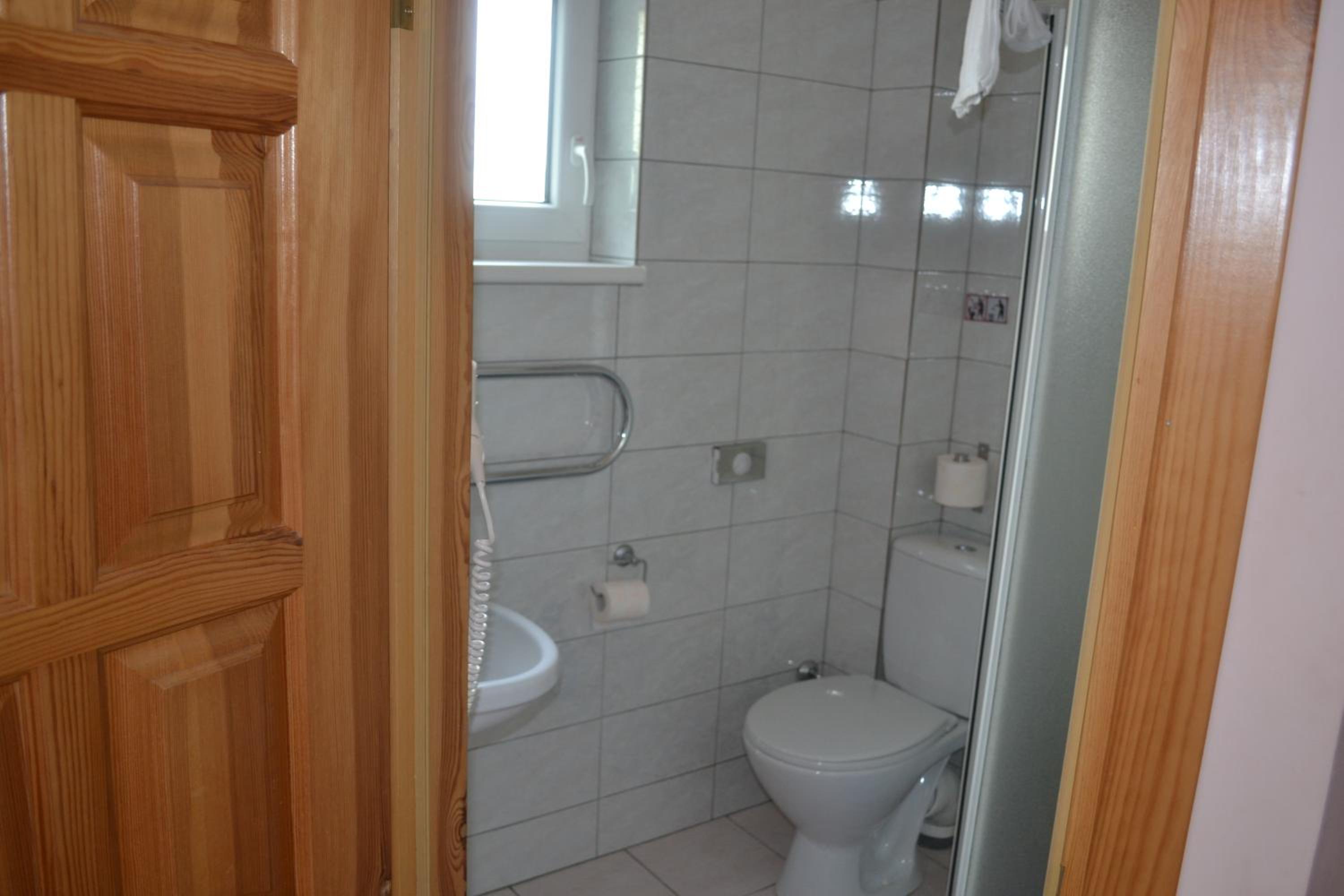 Photo 33