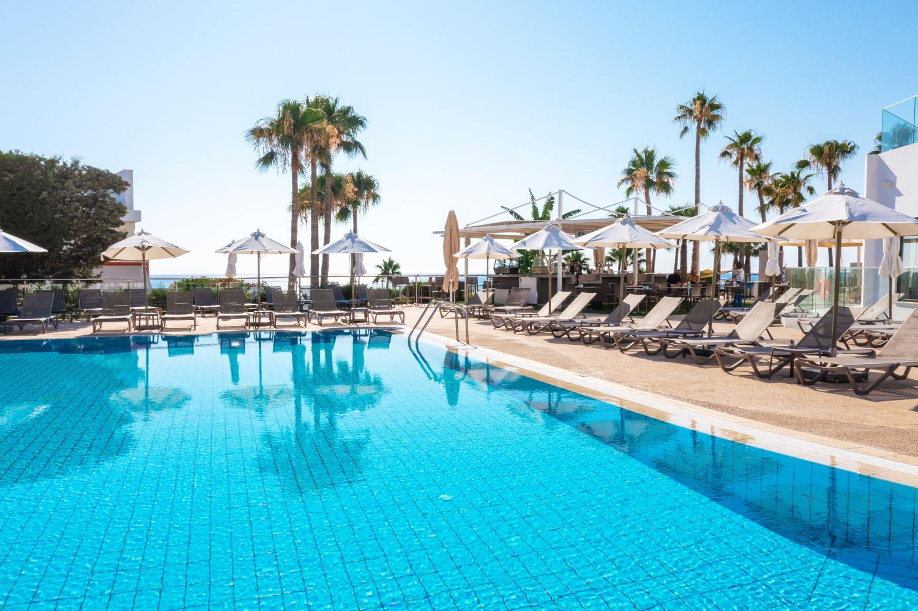 Protaras Vacations - Leonardo Crystal Cove Hotel  Spa - Adults only - Property Image 2