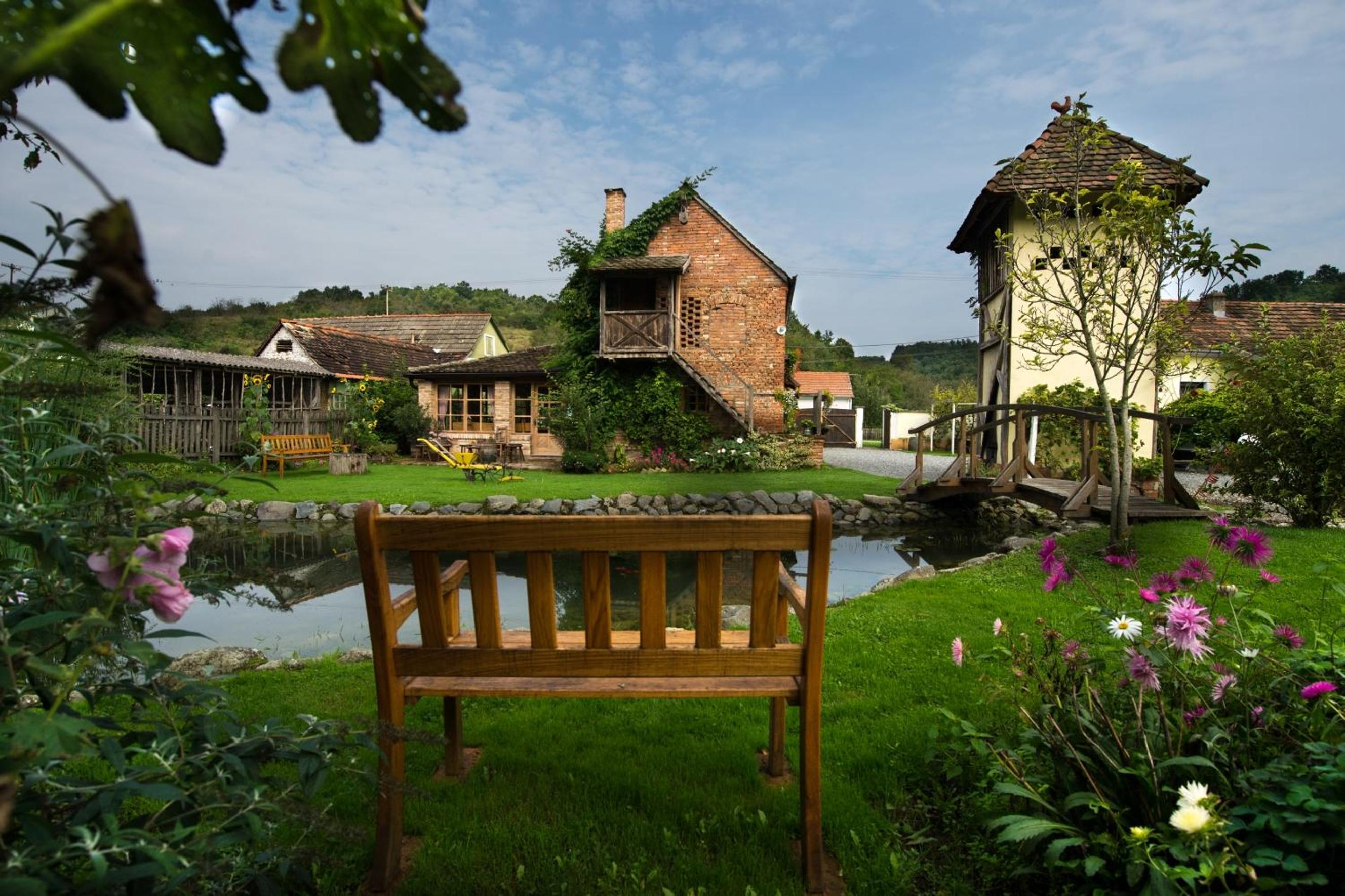 Hotel Country House Stara Kapela - Image 1