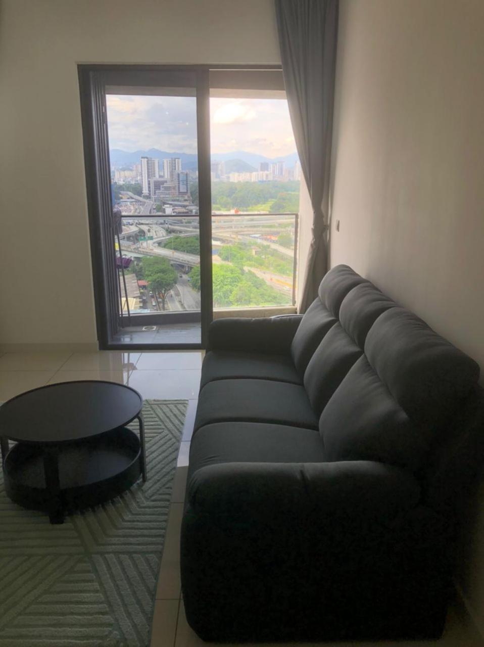 Lovely Continew Residence 2 Bedrooms - KL