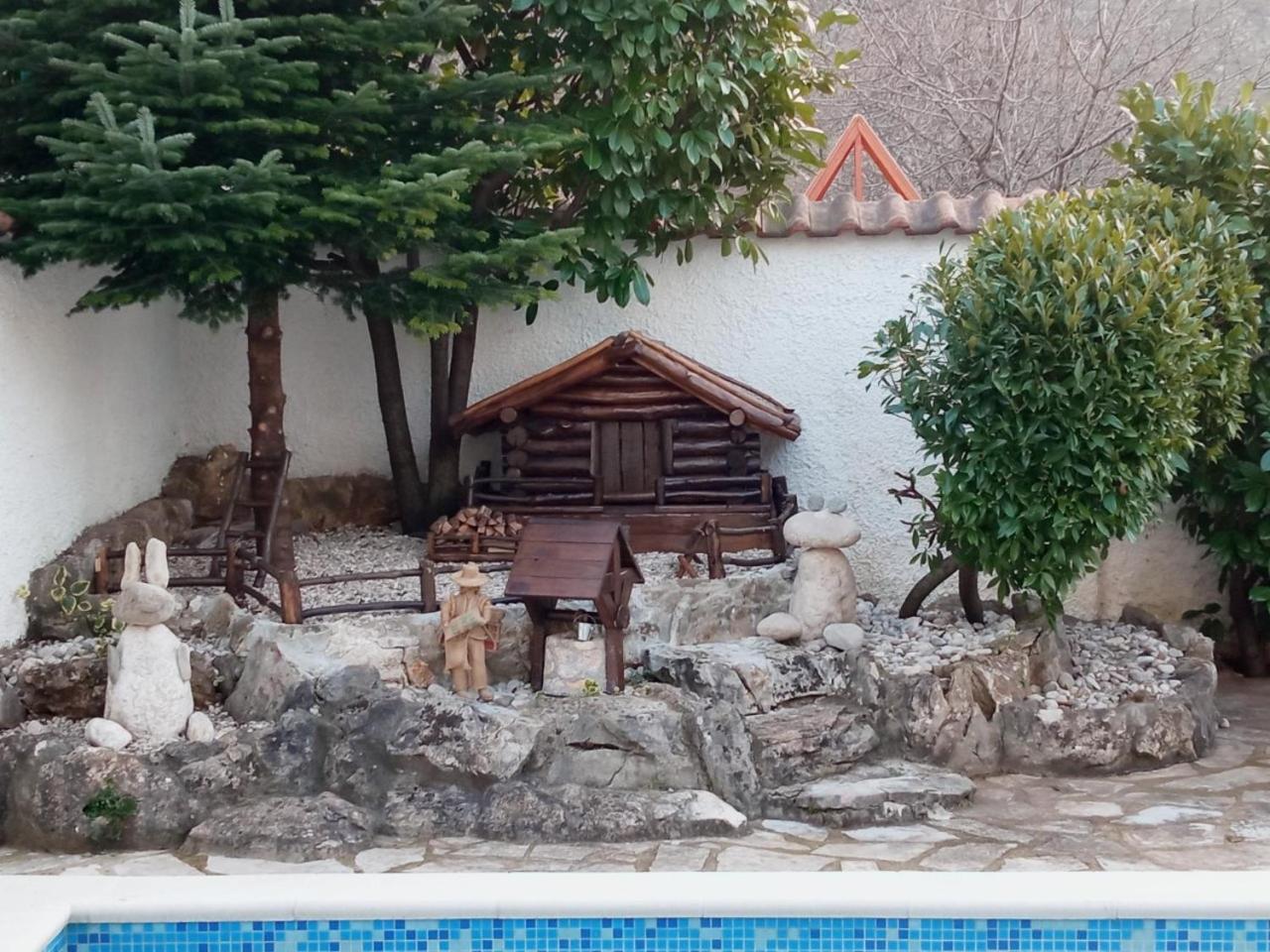 Riverside Buna - Mostar view 5