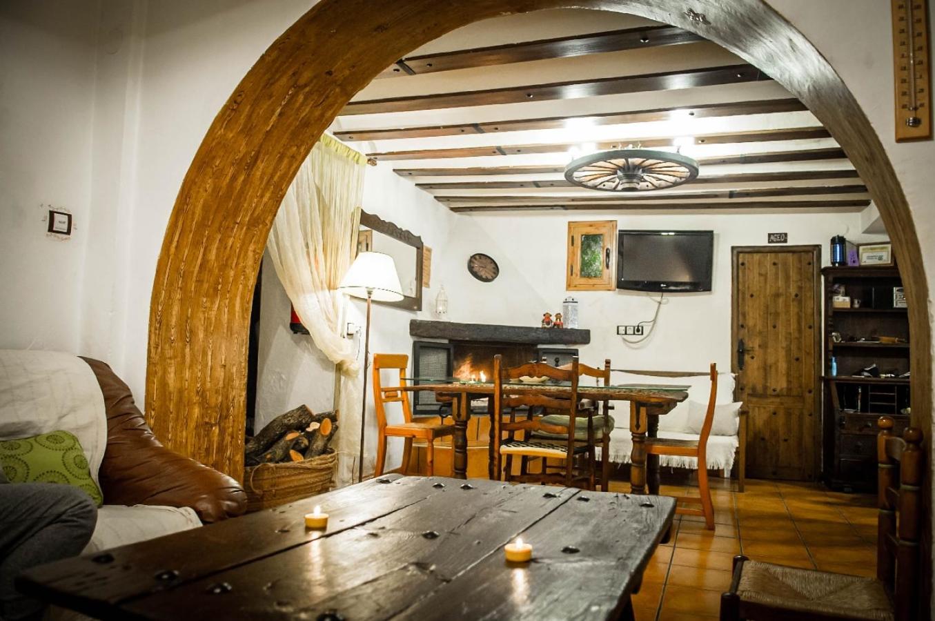 Casa Cueva Alegría
