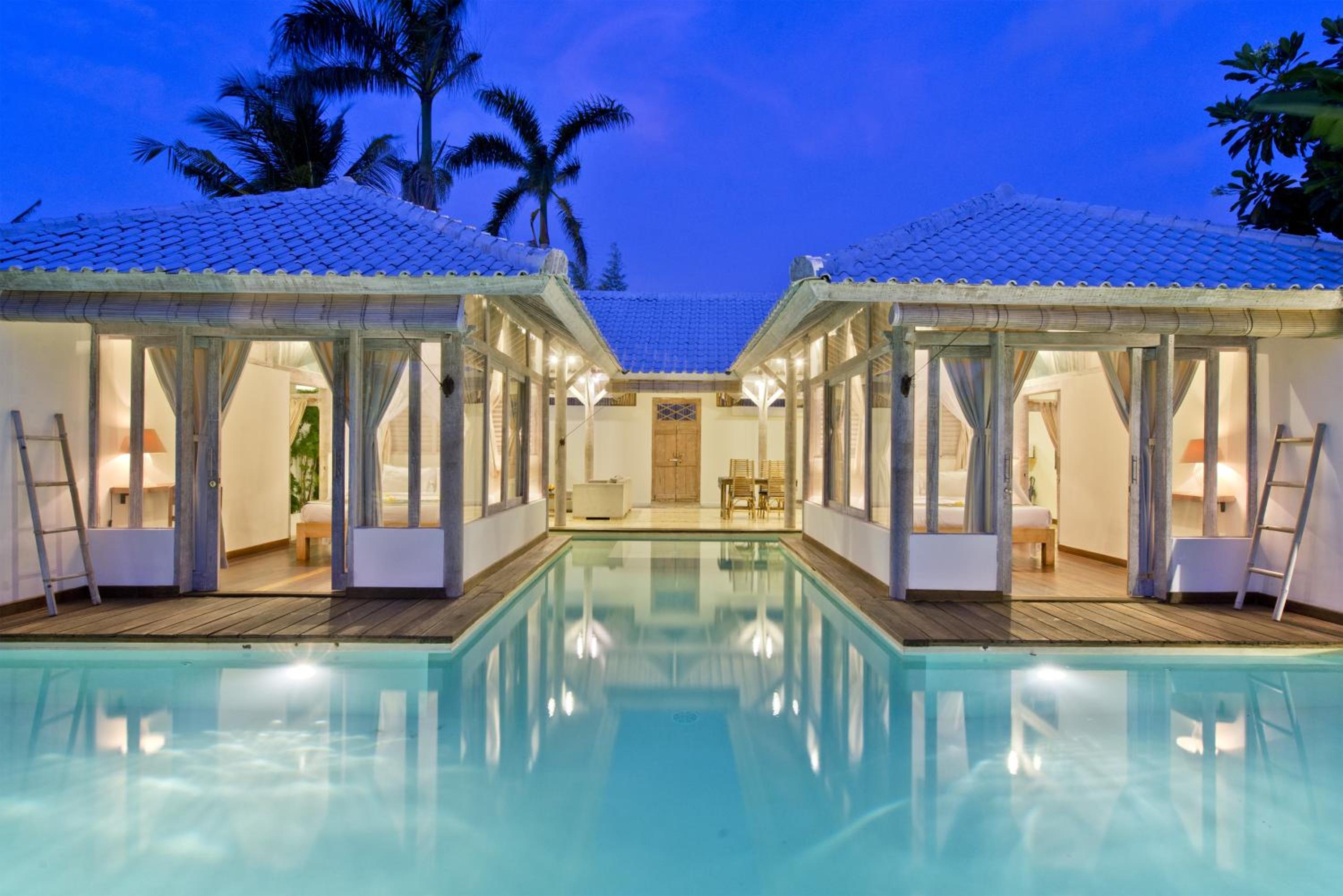 Hotel Villa Laksmana Hideaway 2 - Surrounded by water- 2bd villa with fantastic pool! - Image 1