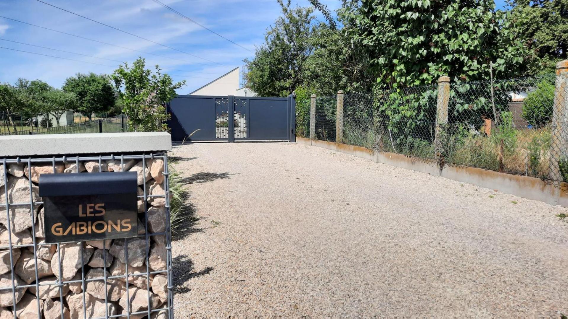 Les Gabions view 5